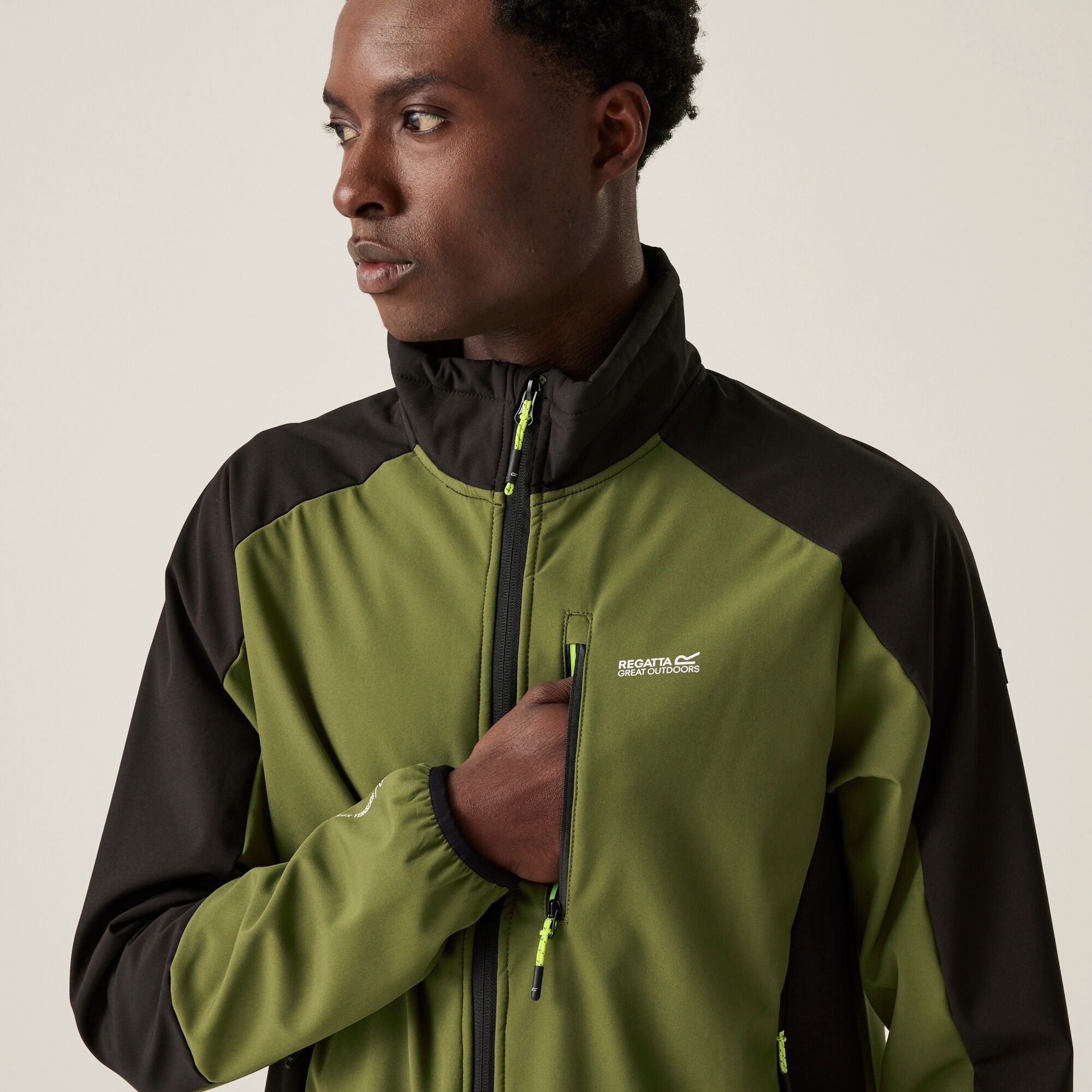 Men's Moutdale Softshell Jacket | Nephrite Green Black