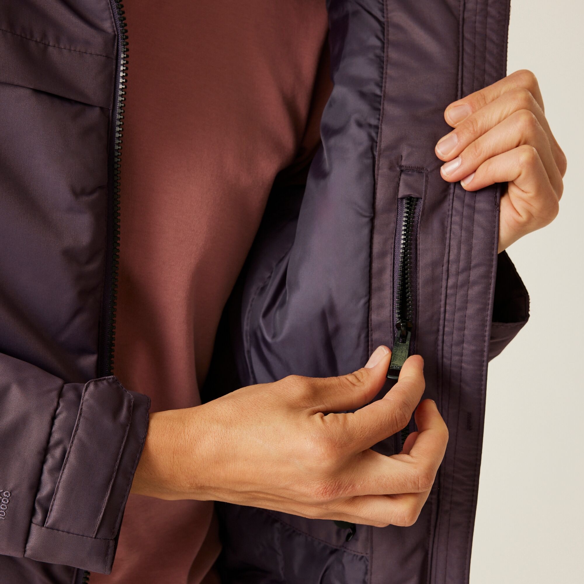 Women's Romine II Waterproof Parka Jacket | Deep Plum Black