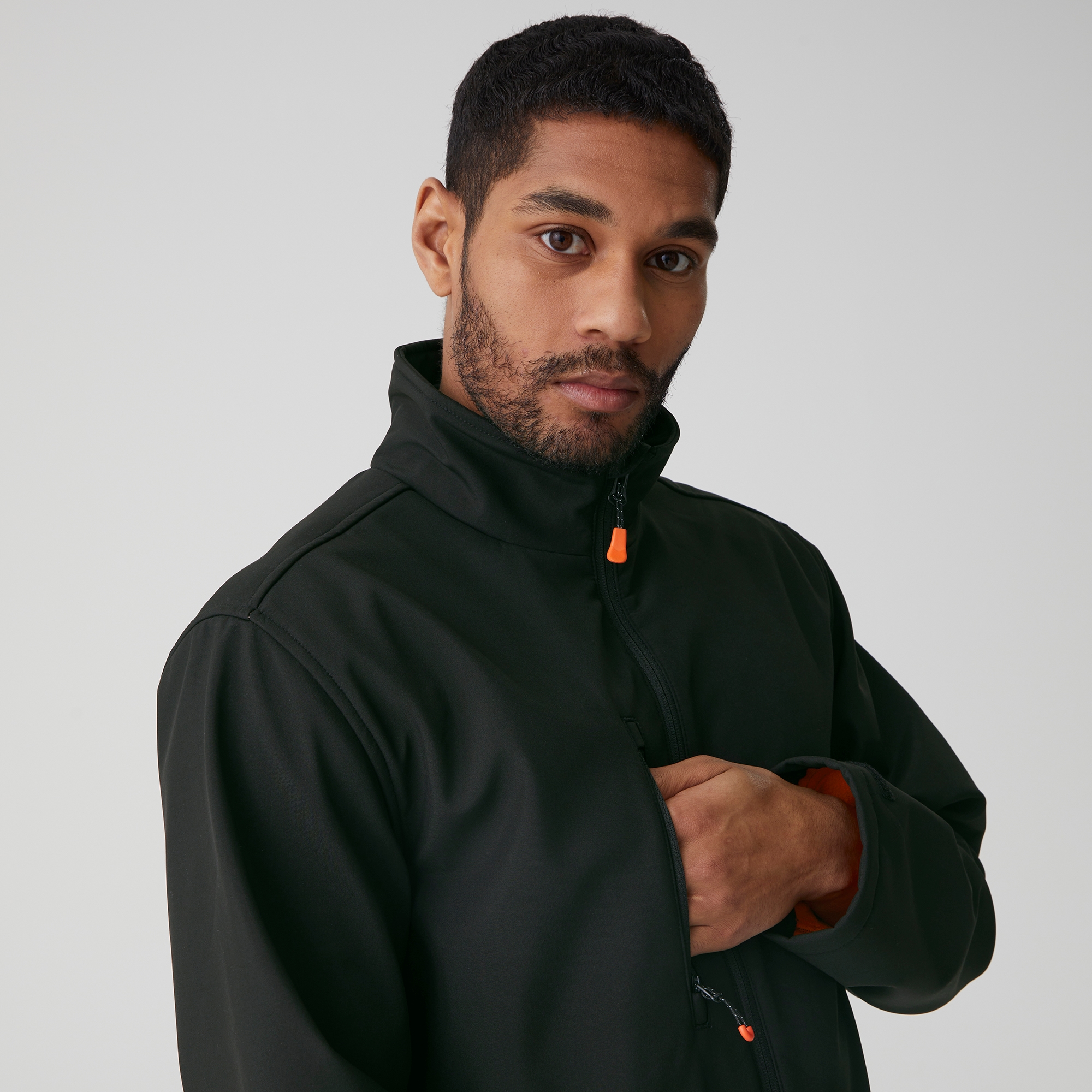 Men's Thermogen Heated Softshell Jacket | Black
