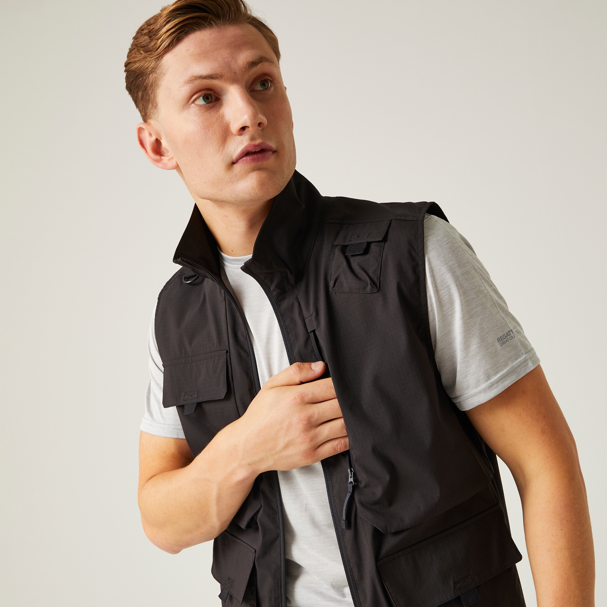 Men's Insect-Repellent Light Pack Away Gilet | Black