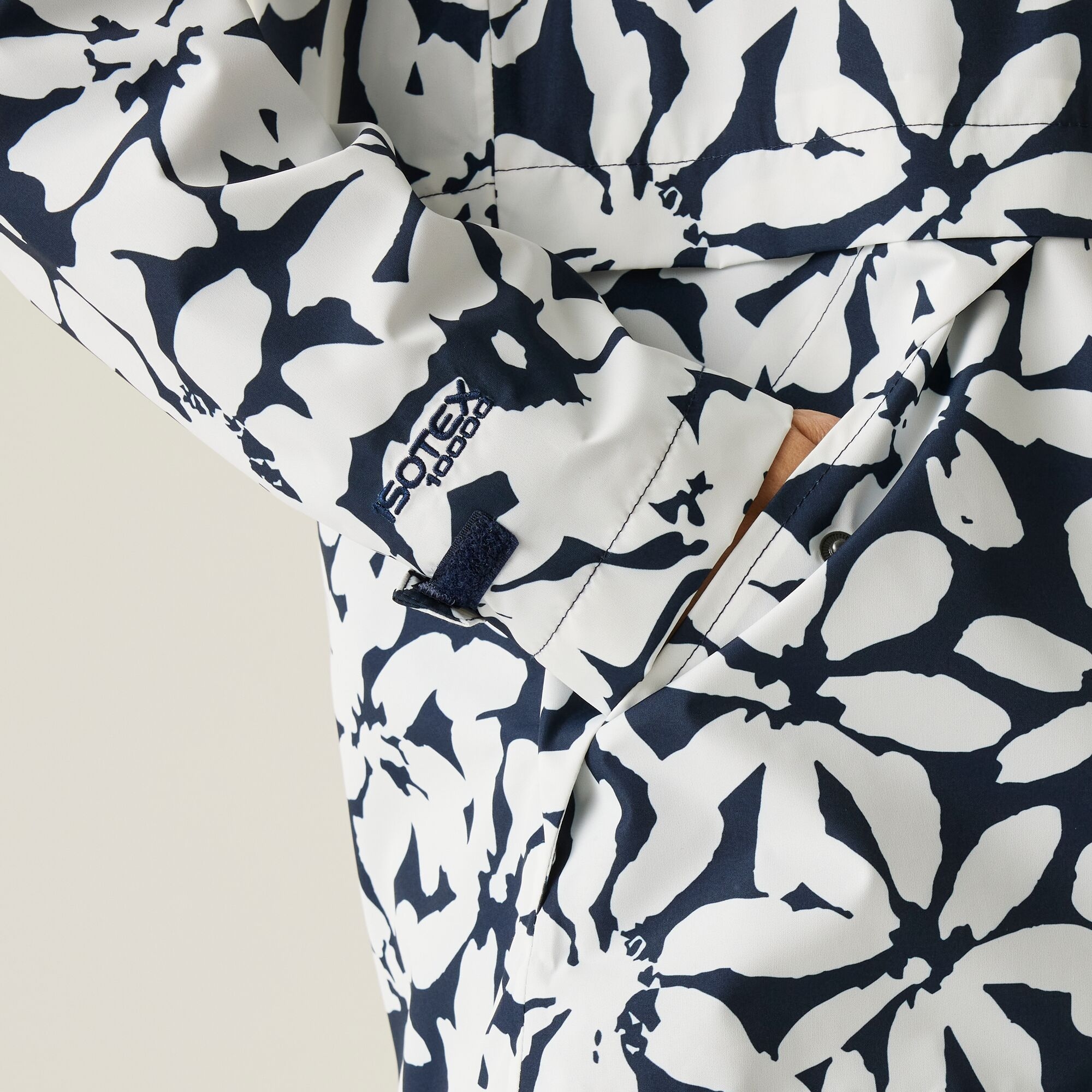 Women's Bayletta II Waterproof Jacket | Navy White Large Floral