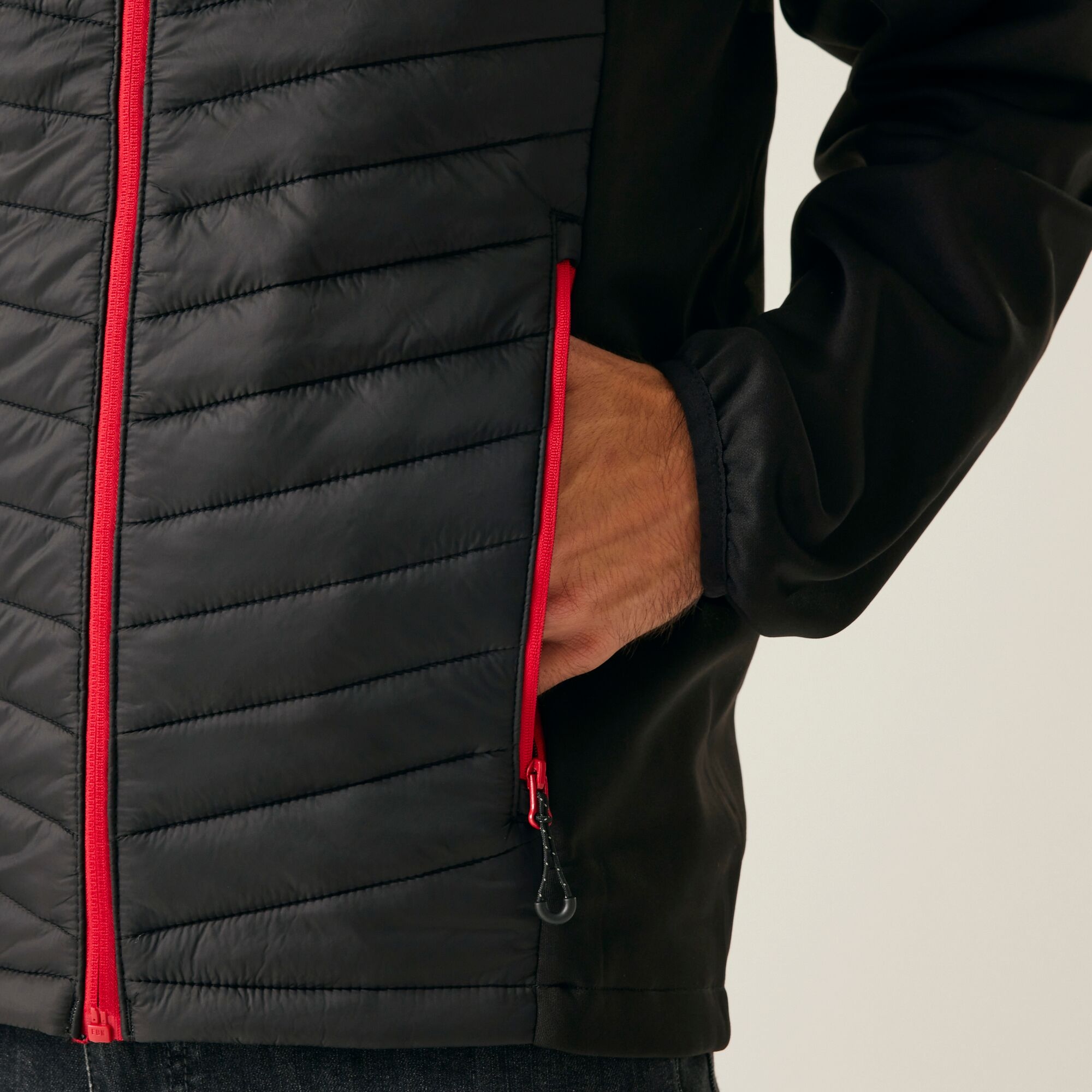 Men's Navigate Hybrid Jacket | Black Classic Red
