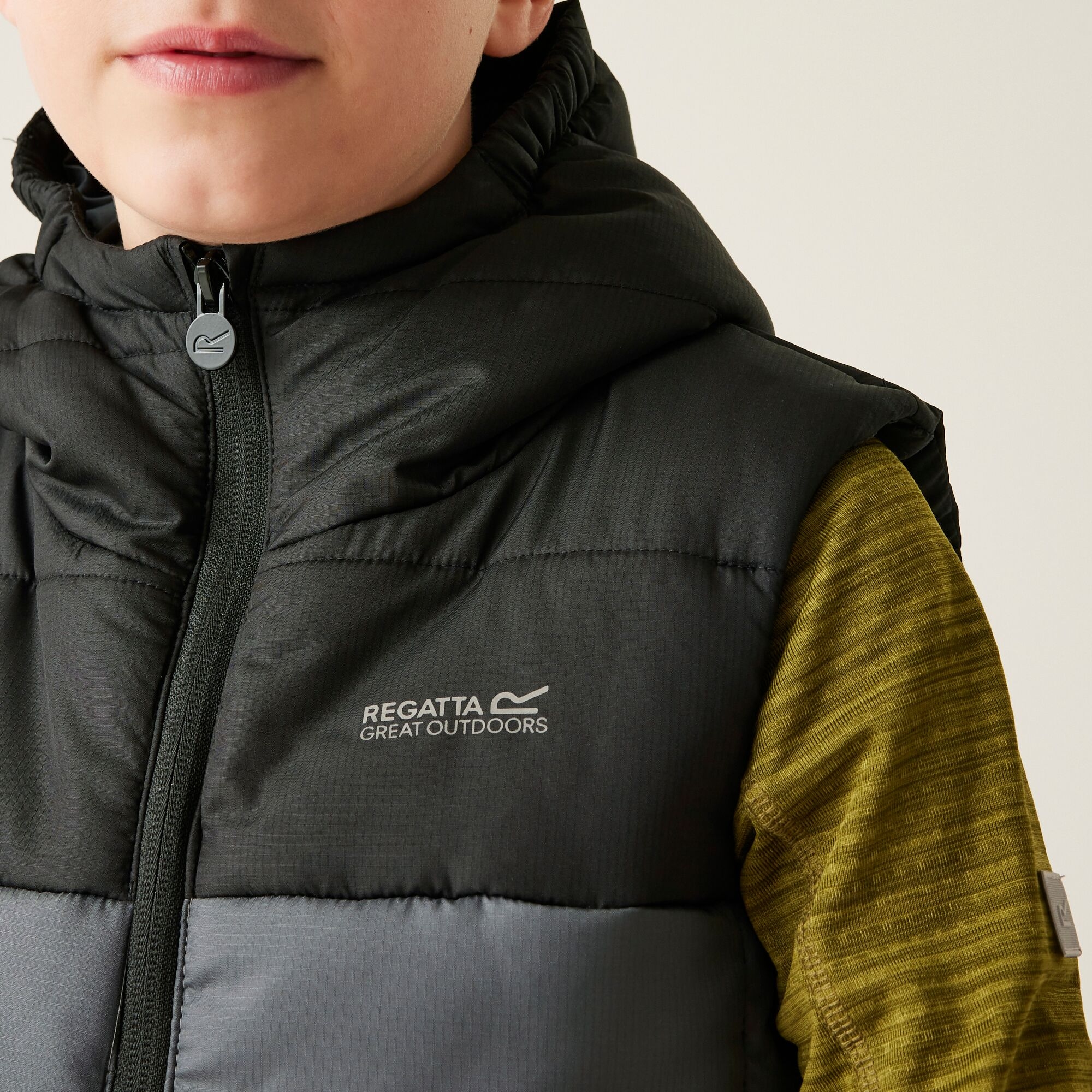 Kids' Lofthouse II Heavyweight Gilet | Black Seal Grey