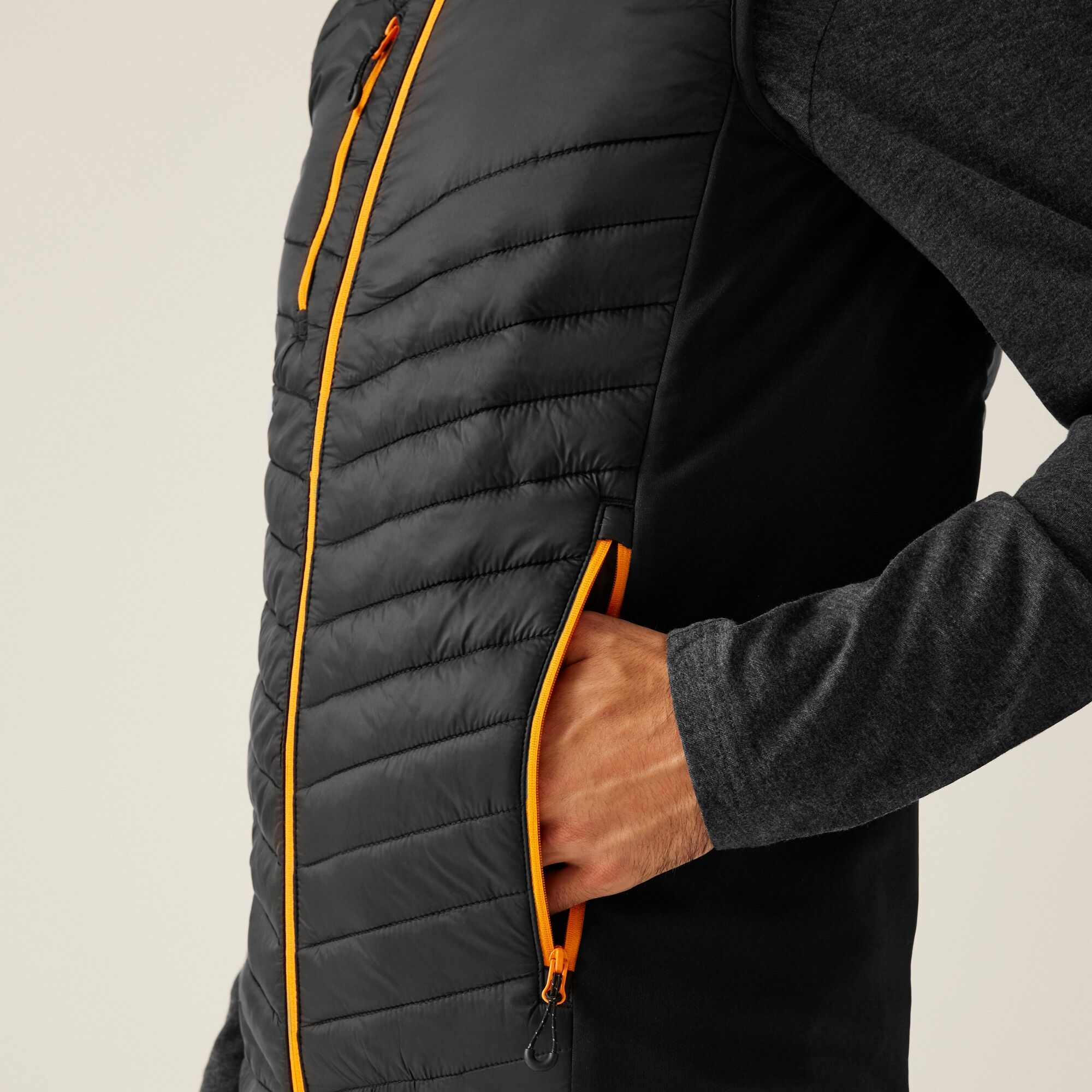 Men's Navigate Hybrid Bodywarmer | Black Orange Pop