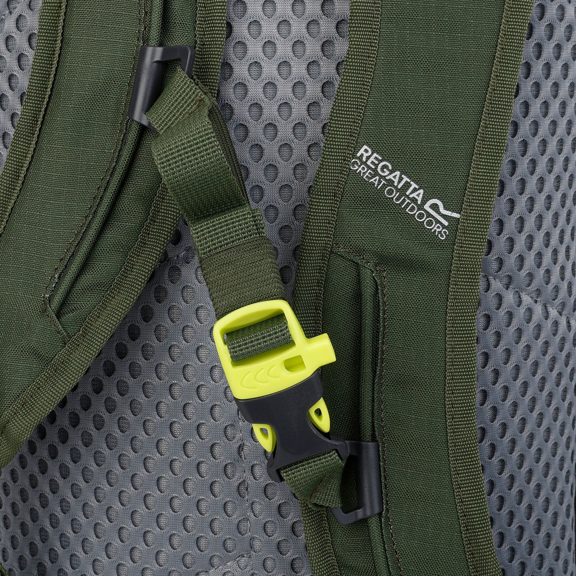 Highton V2 20L Backpack | Dark Khaki Four Leaf Clover