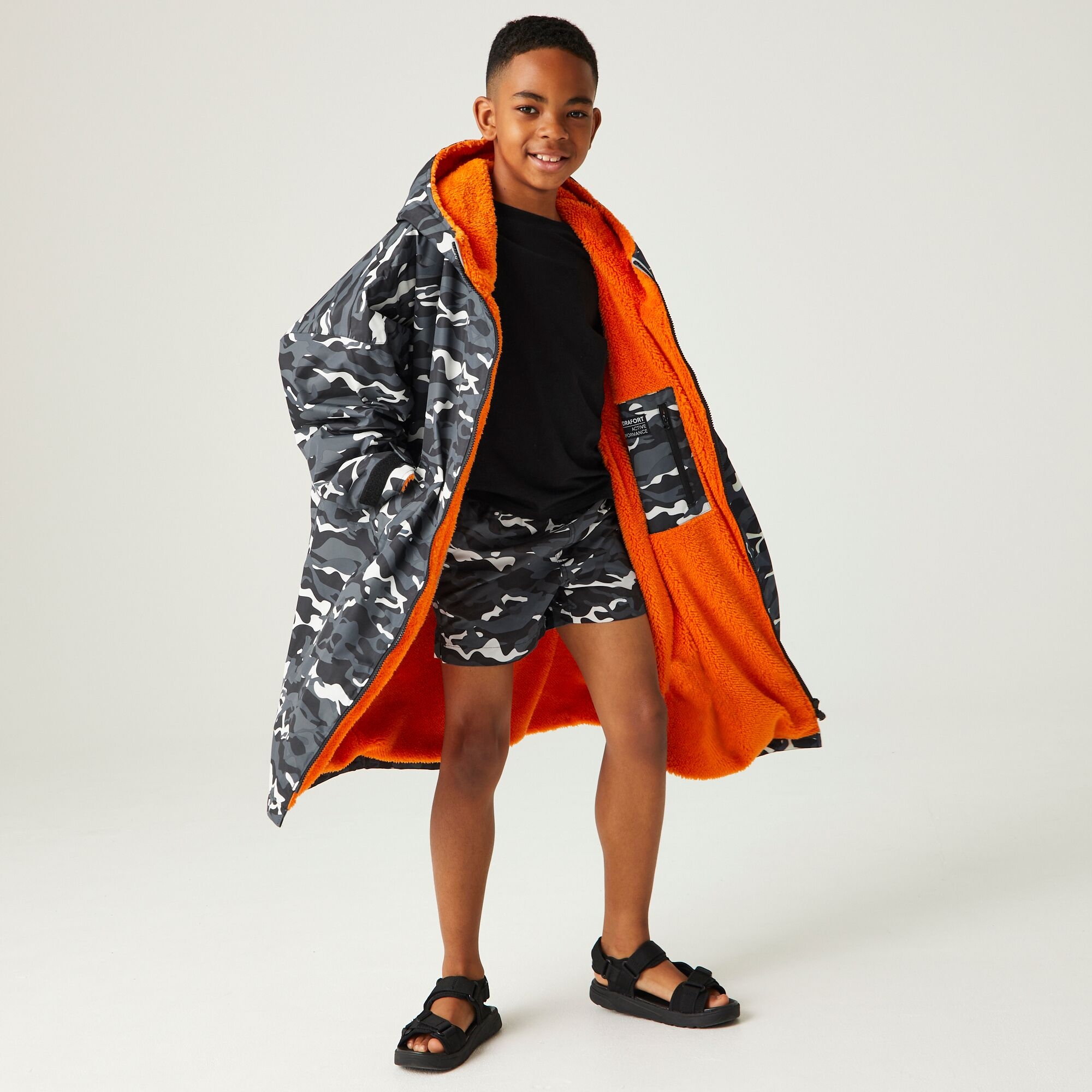 Junior Waterproof Changing Robe | Black Camo Persimmon