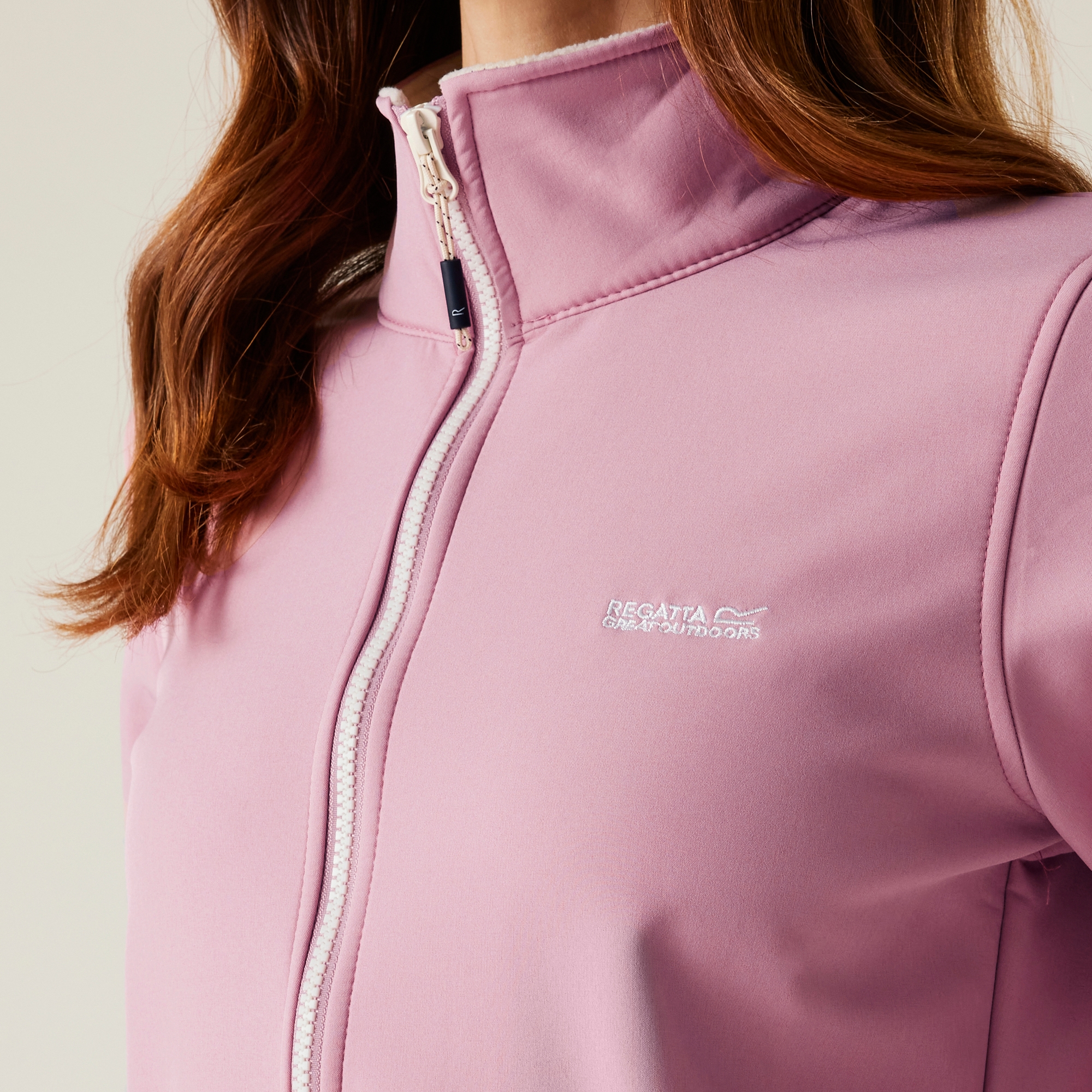 Women's Connie V Softshell Walking Jacket | Lilas Light Vanilla