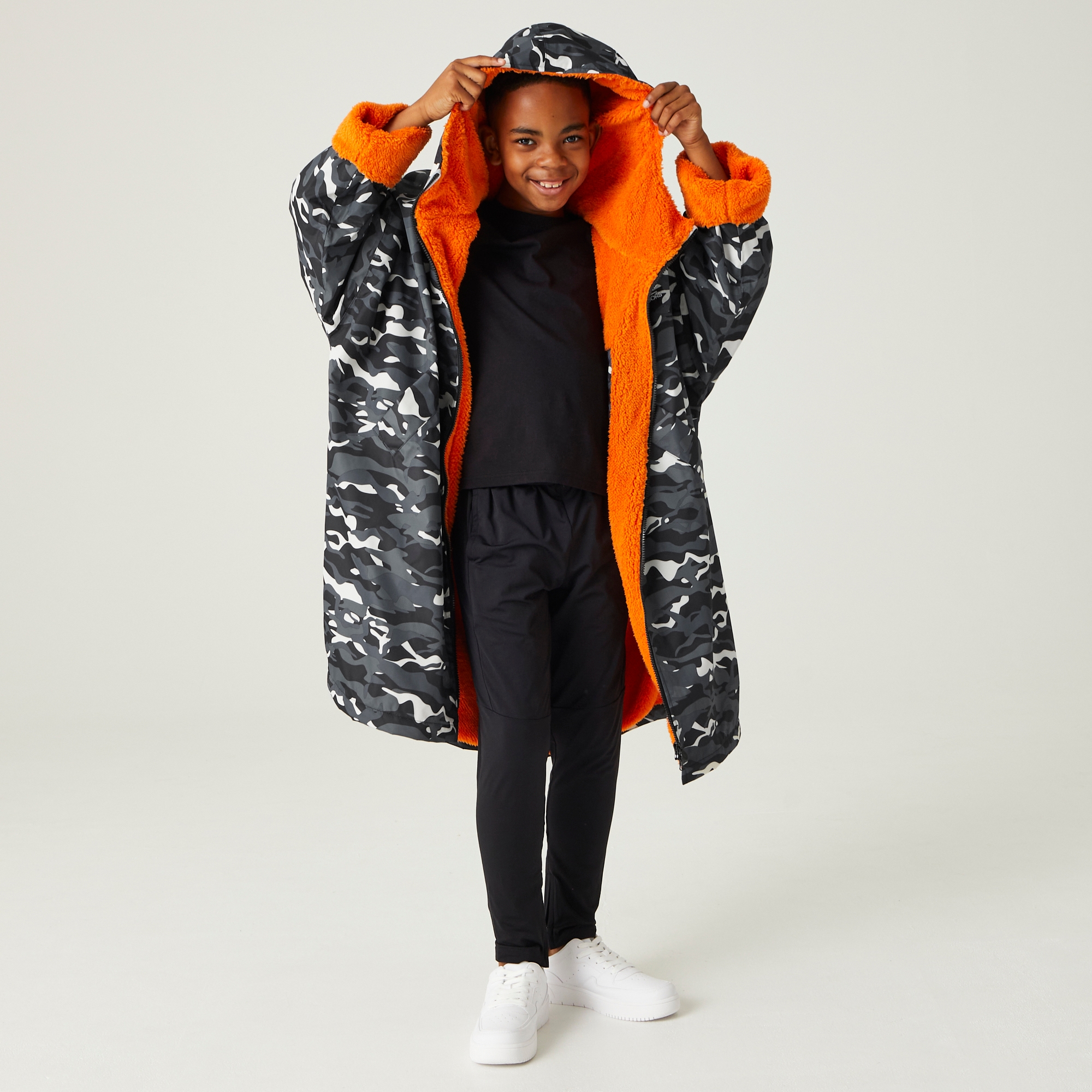Junior Waterproof Changing Robe | Black Camo Persimmon