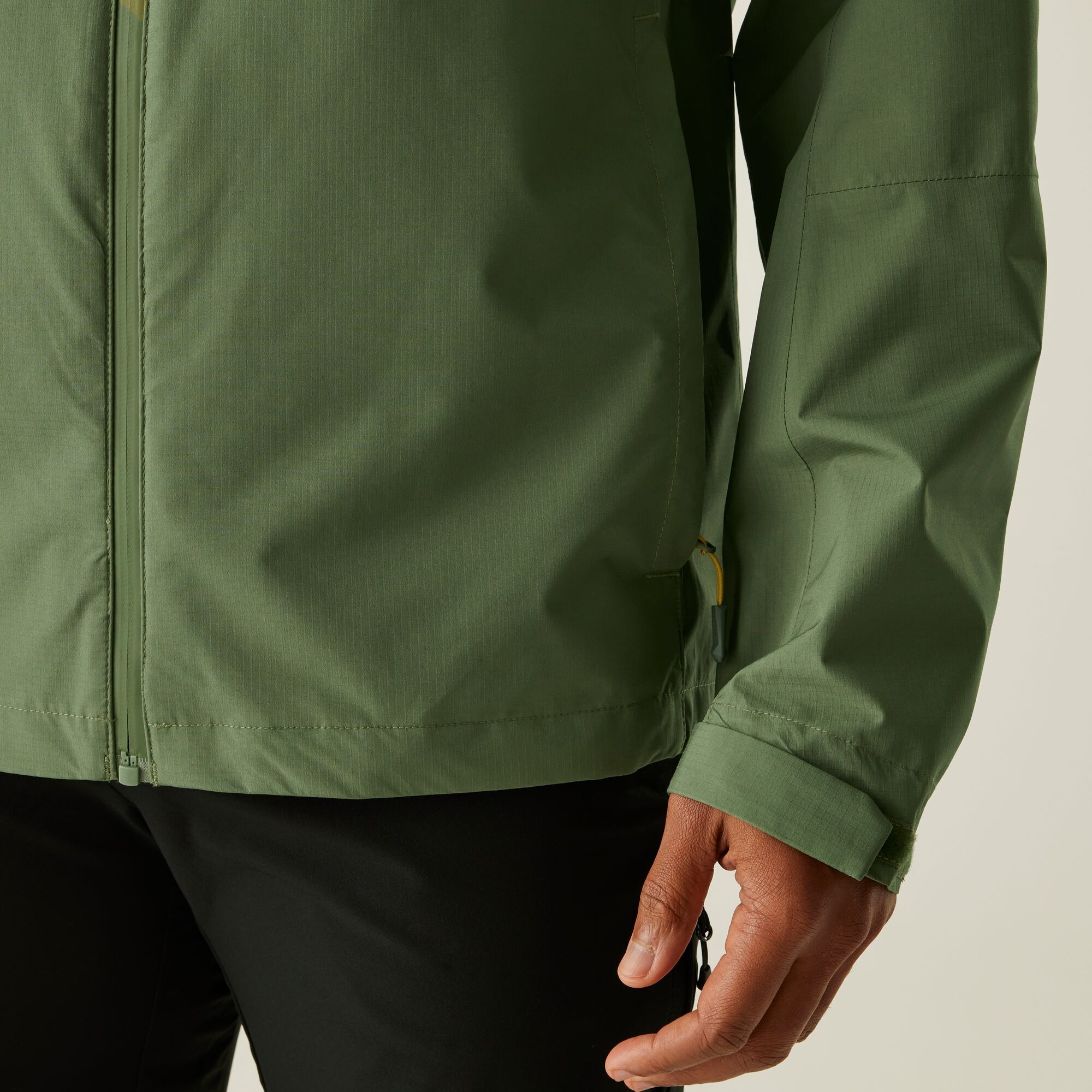 Men's Breathe Out Waterproof Jacket | Olivine Green