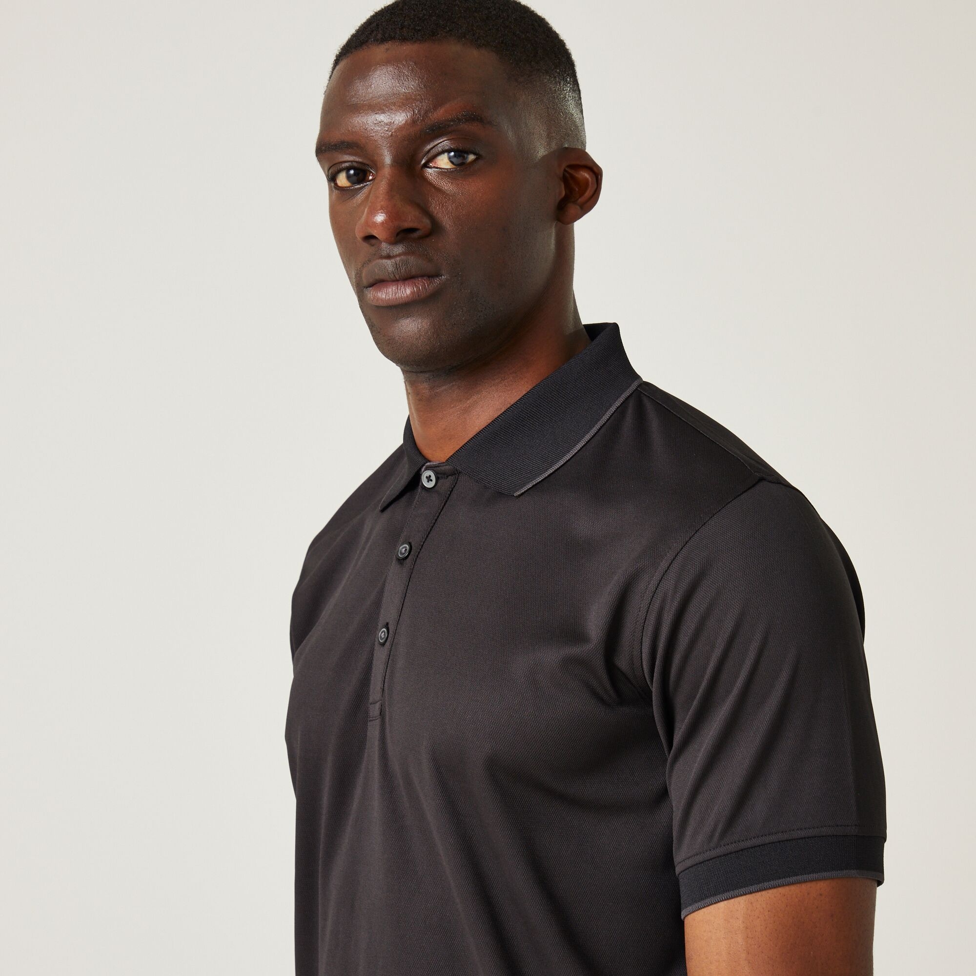 Men's Navigate Short Sleeve Polo Shirt | Black Seal