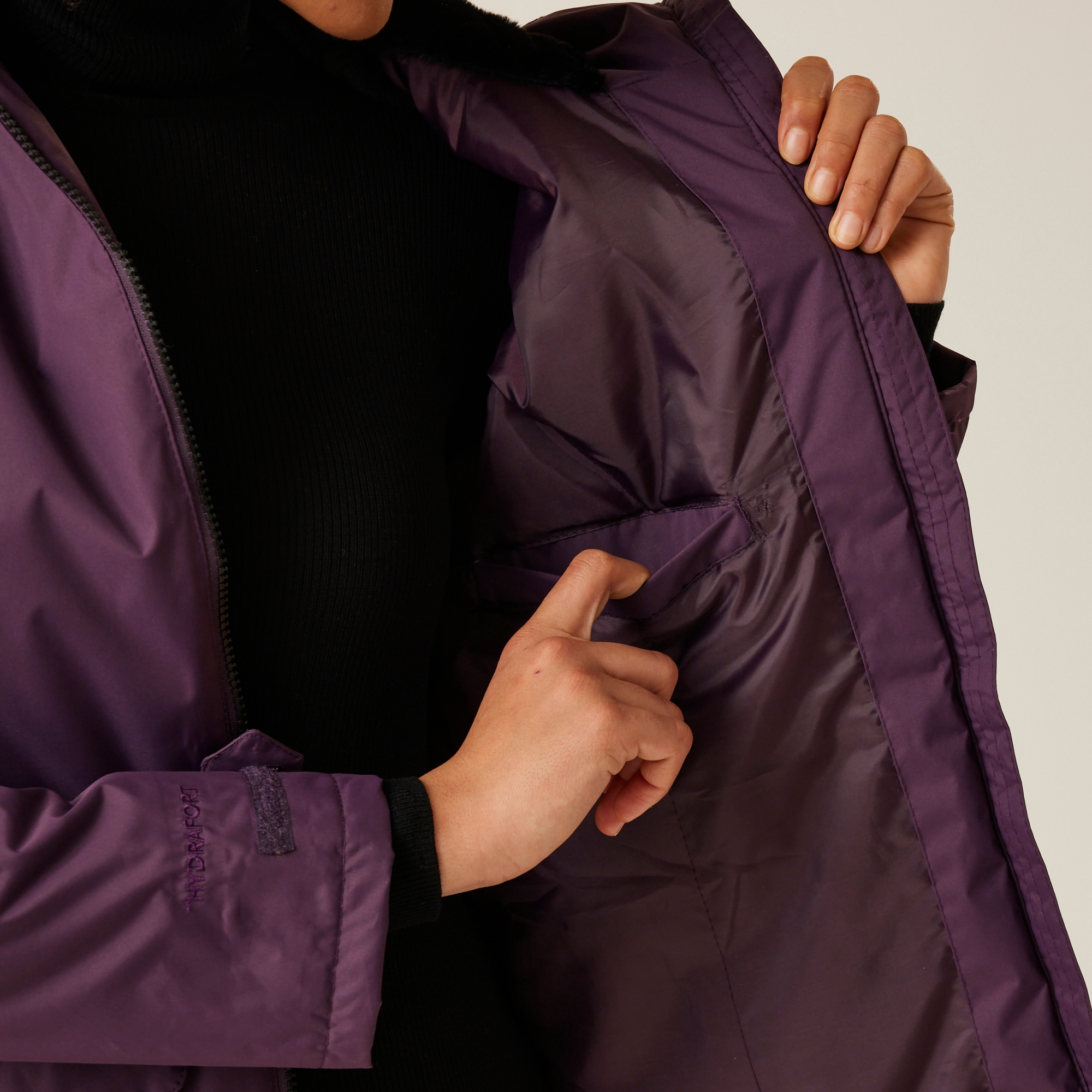 Women's Broadia Waterproof Jacket | Deep Plum
