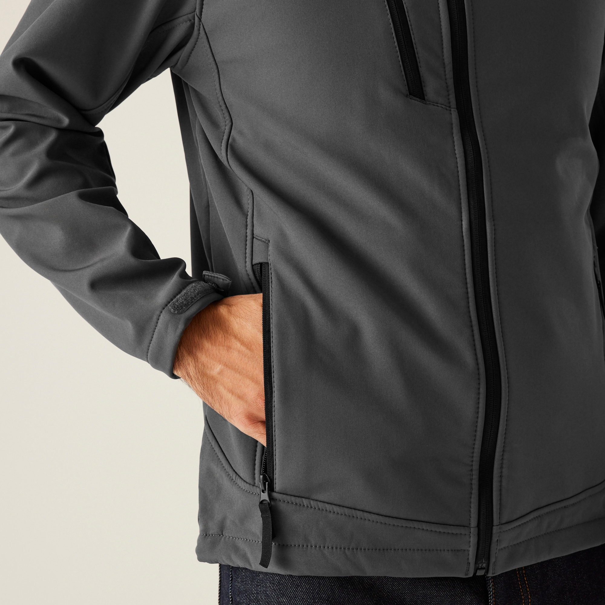 Men's Arcola 3 Layer Membrane Softshell Jacket | Seal Grey Black