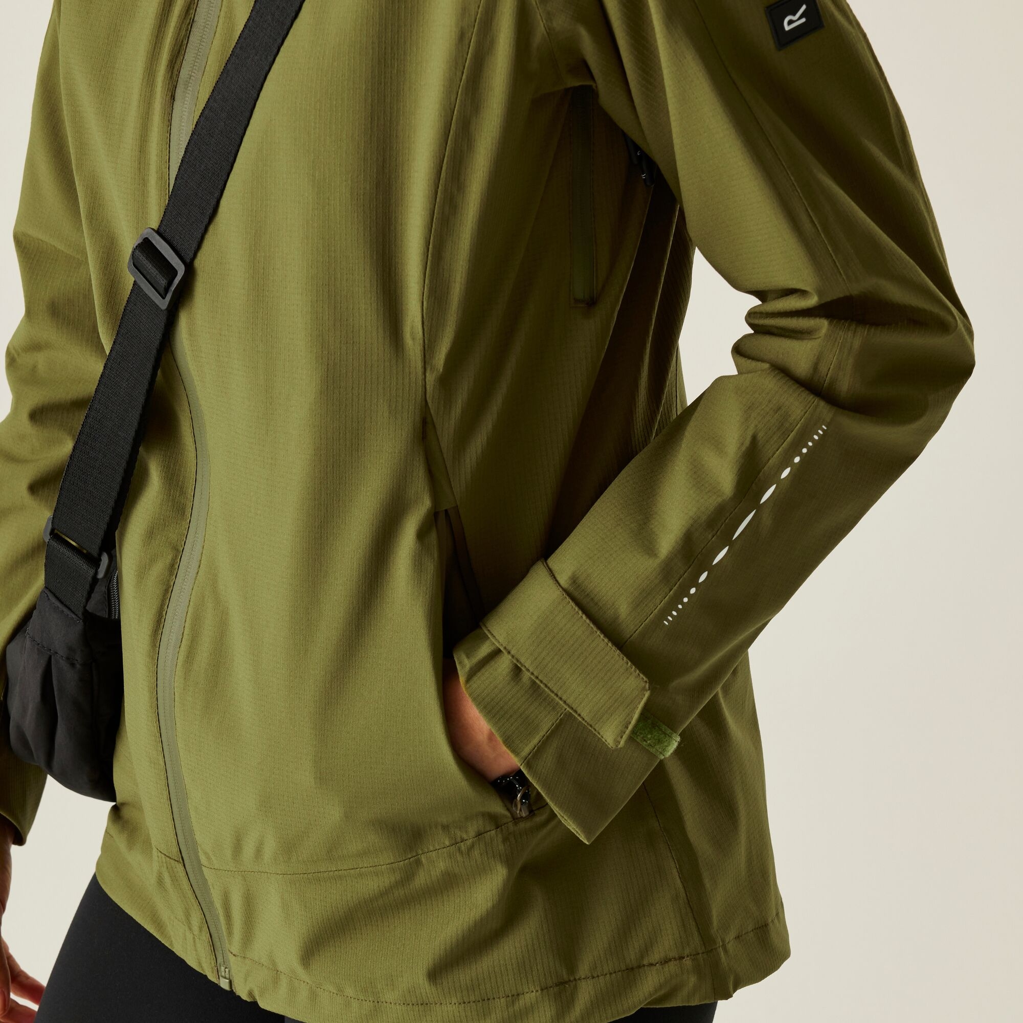 Women's Okara Waterproof Jacket | Nephrite Green Camo Green