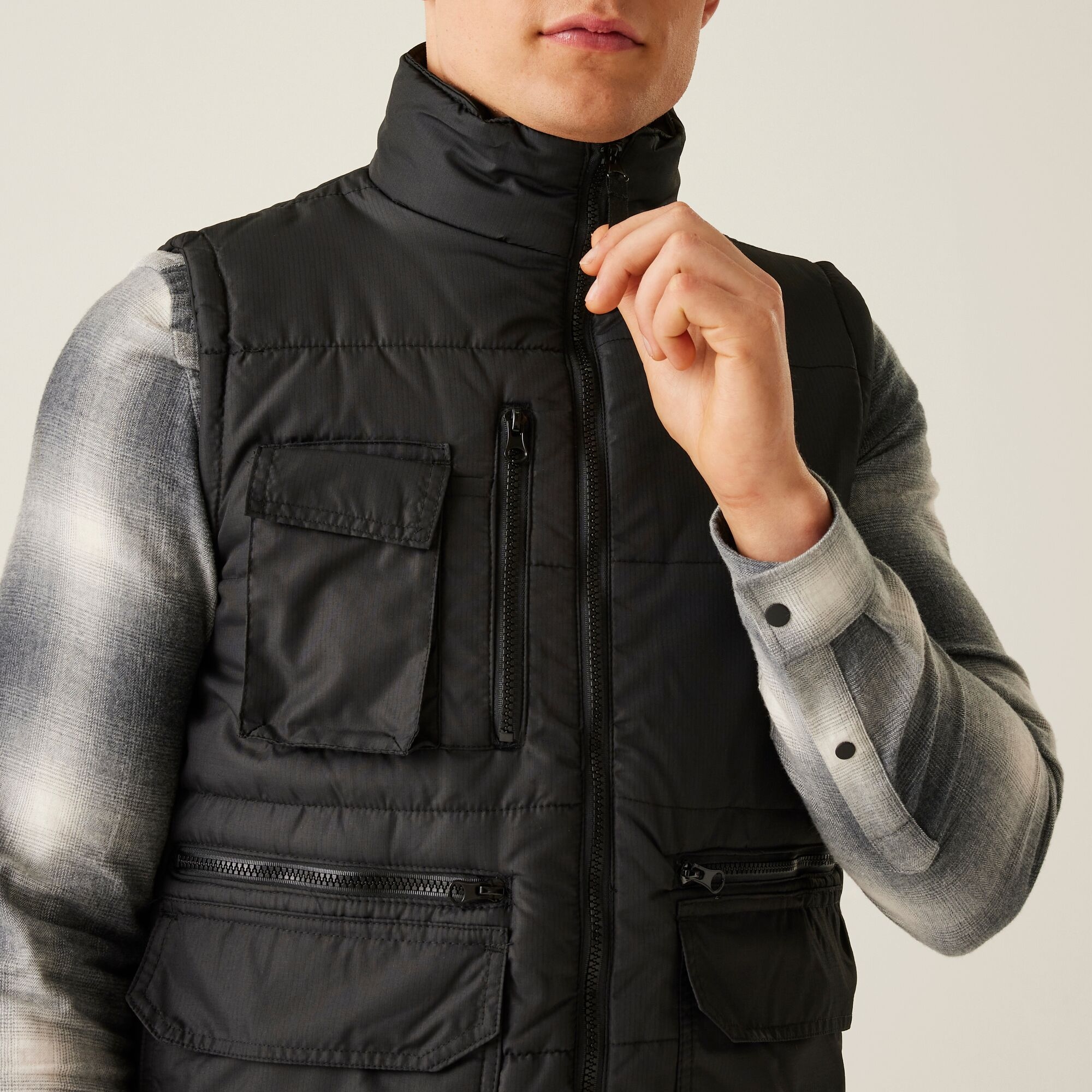 Men's Steller Multi Zip Insulated Bodywarmer | Black