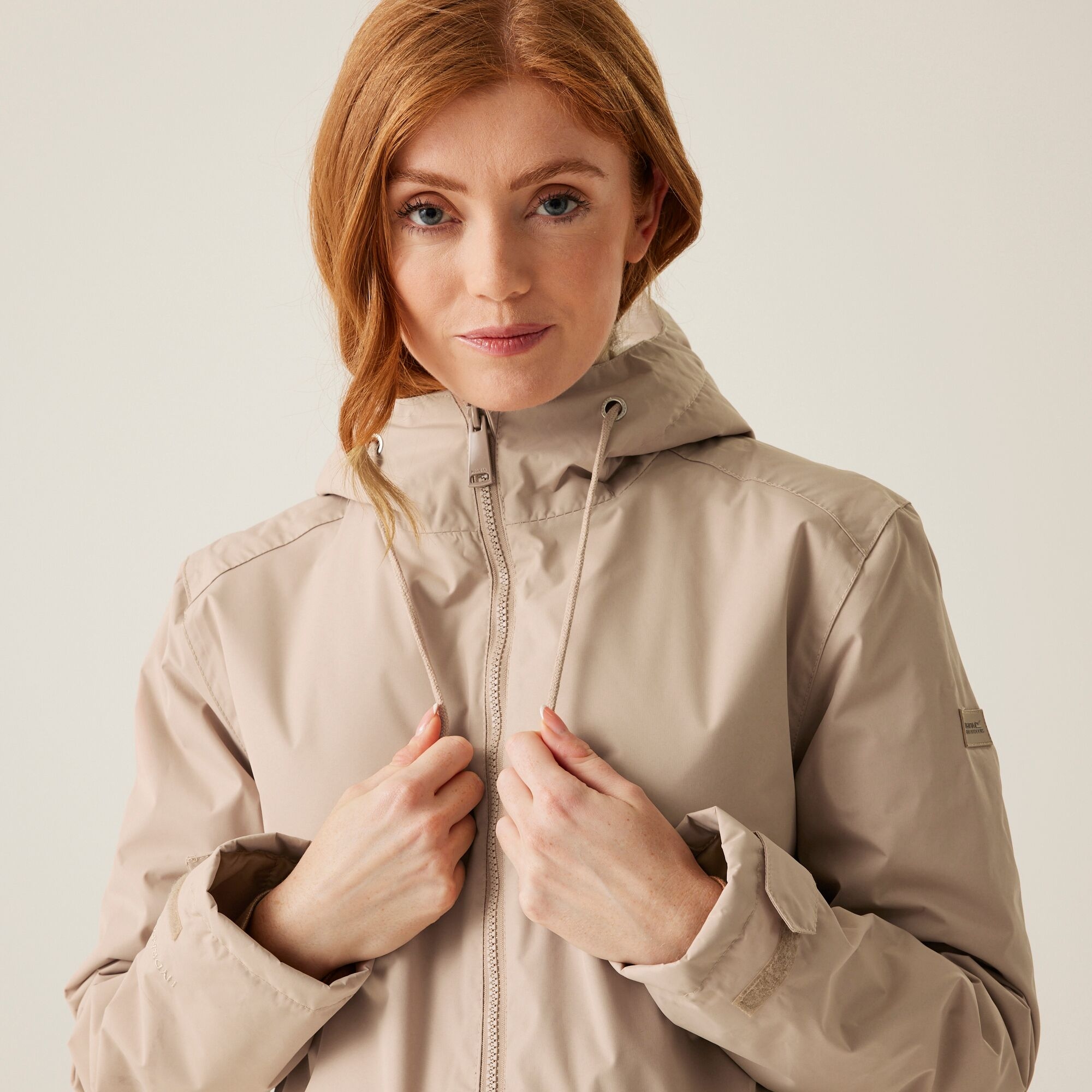 Women's Broadia Waterproof Jacket | Warm Taupe Light Vanilla
