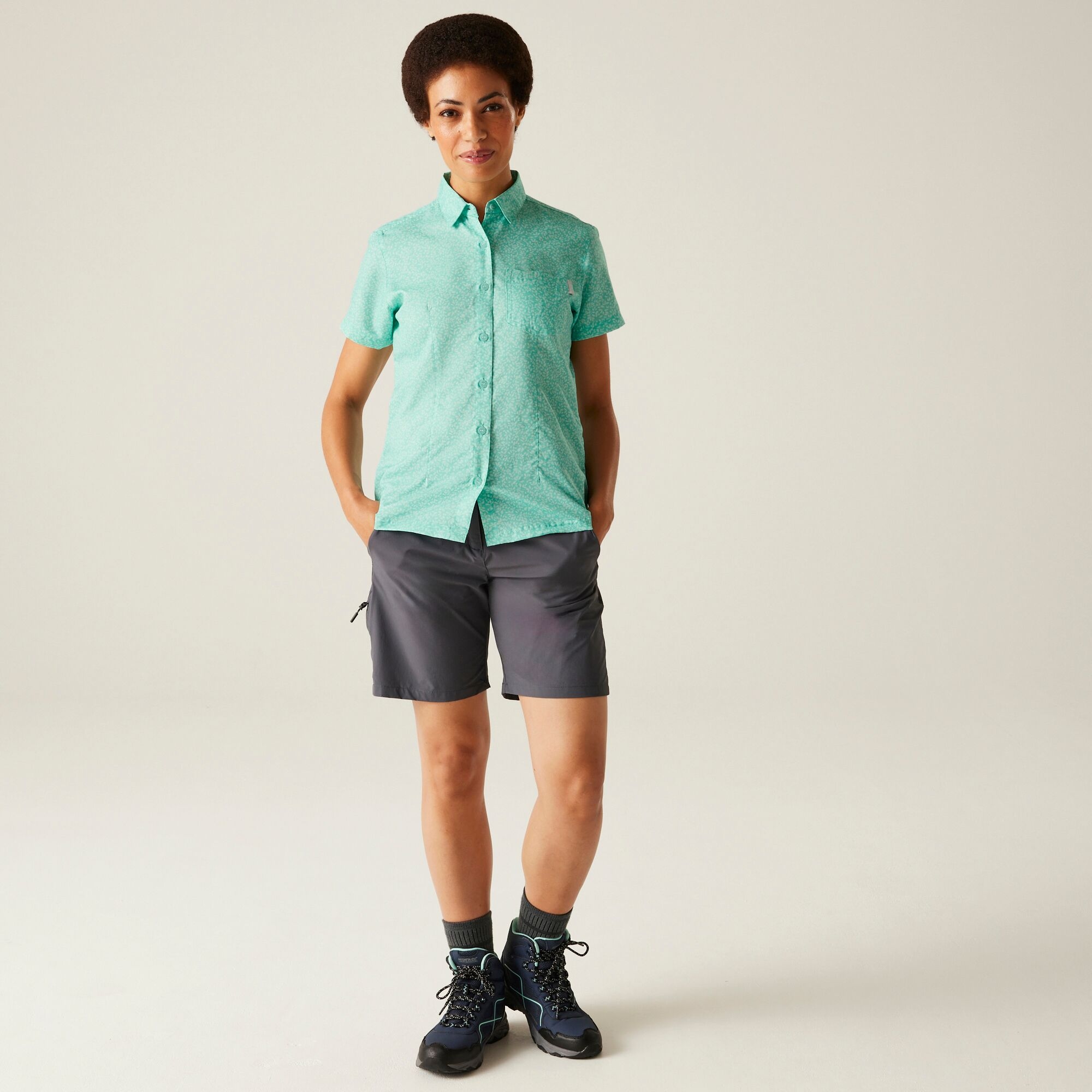 Women's Mindano VIII Short Sleeve Shirt | Aruba Blue Leaf Print