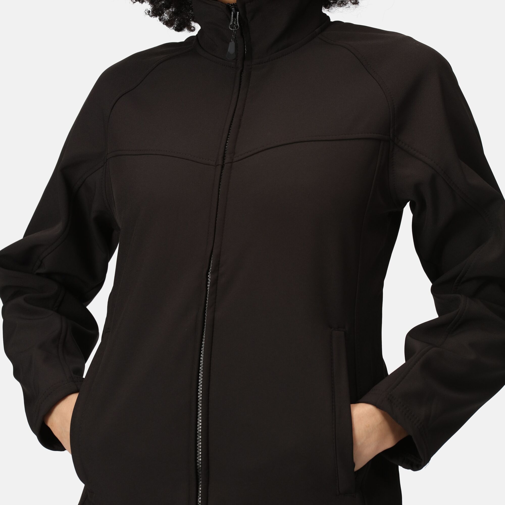 Women's Uproar Interactive Softshell Jacket | Black