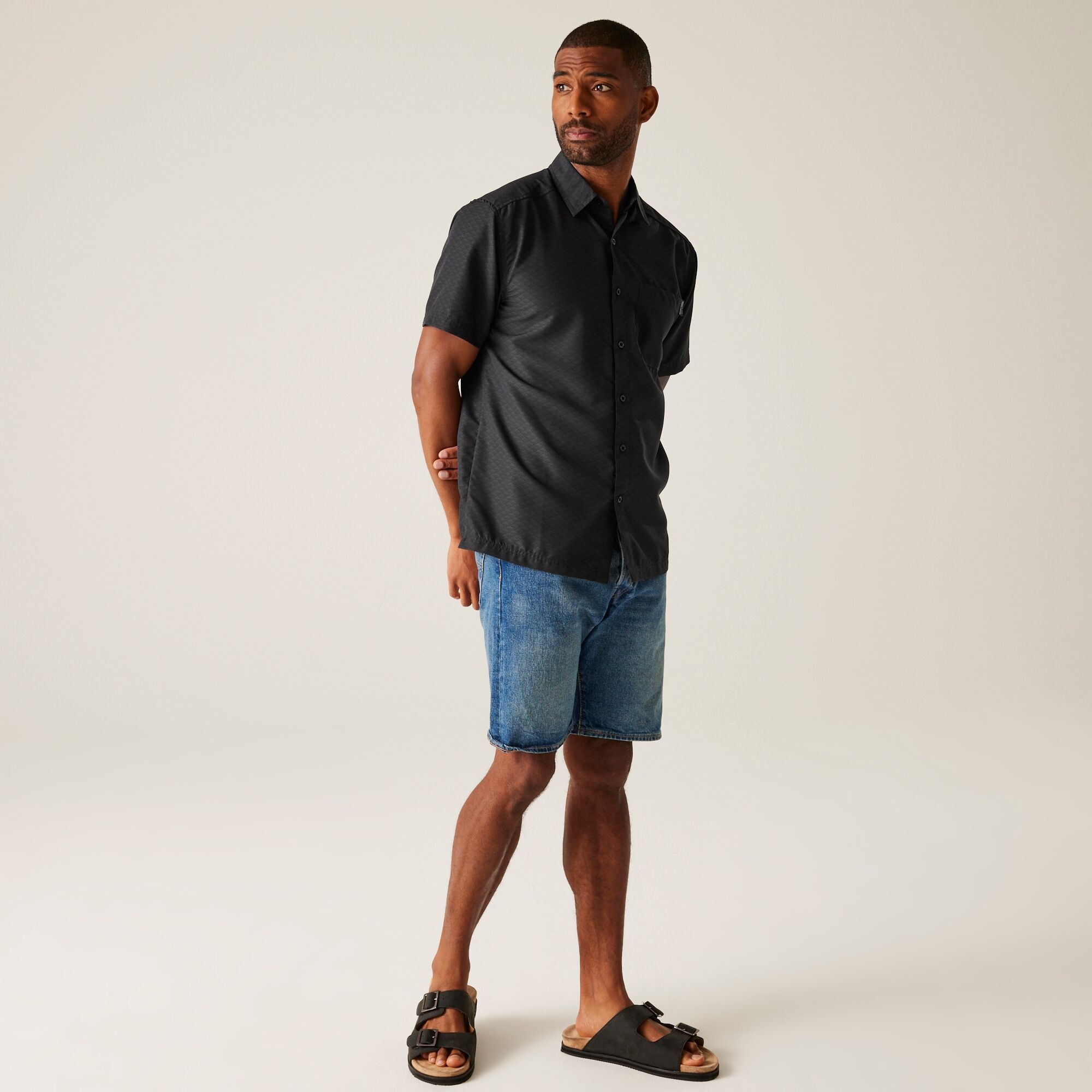 Men's Mindano IX Short Sleeve Shirt | Ash Triangle Print