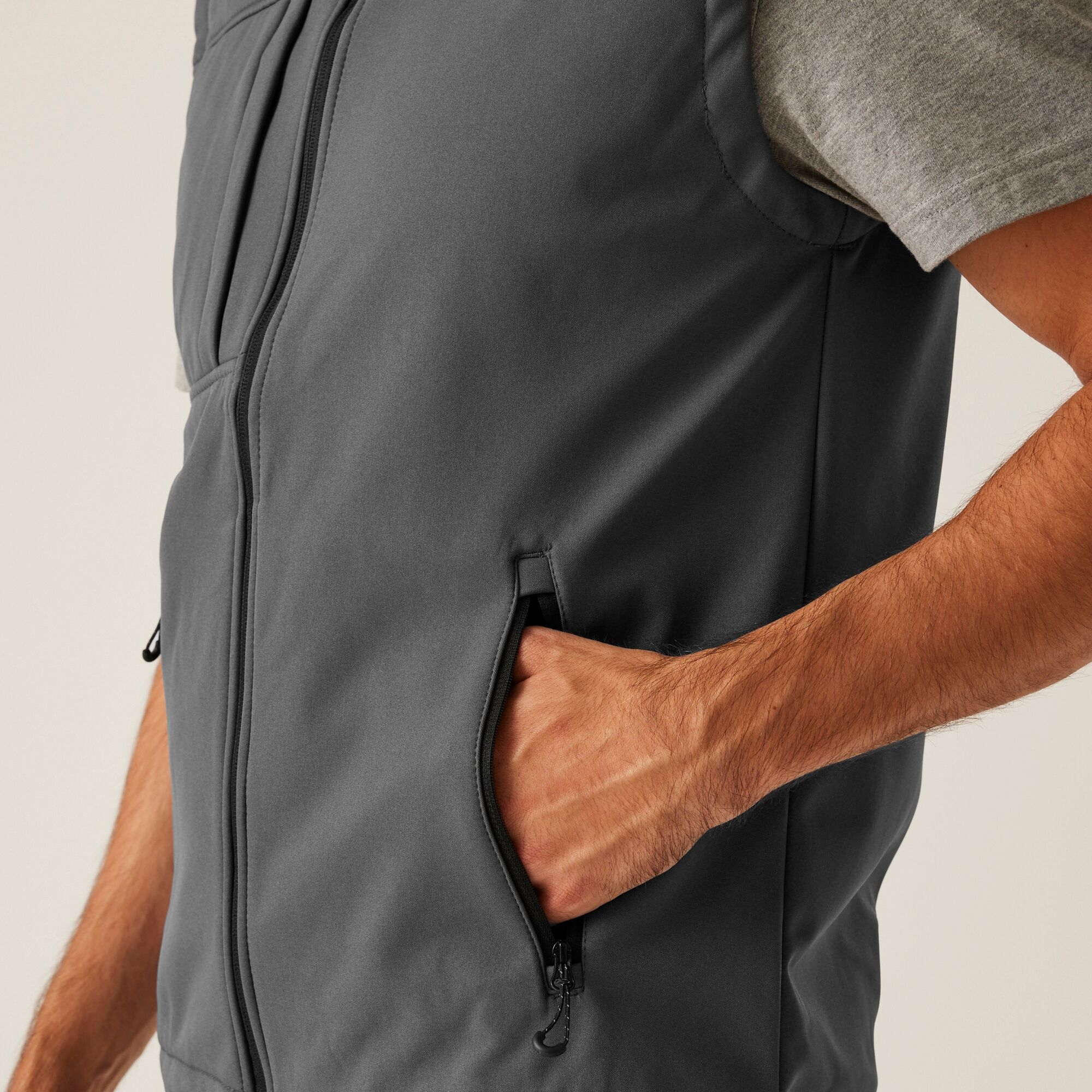 Men's Octagon II 3 Layer Softshell Bodywarmer | Seal Grey Black