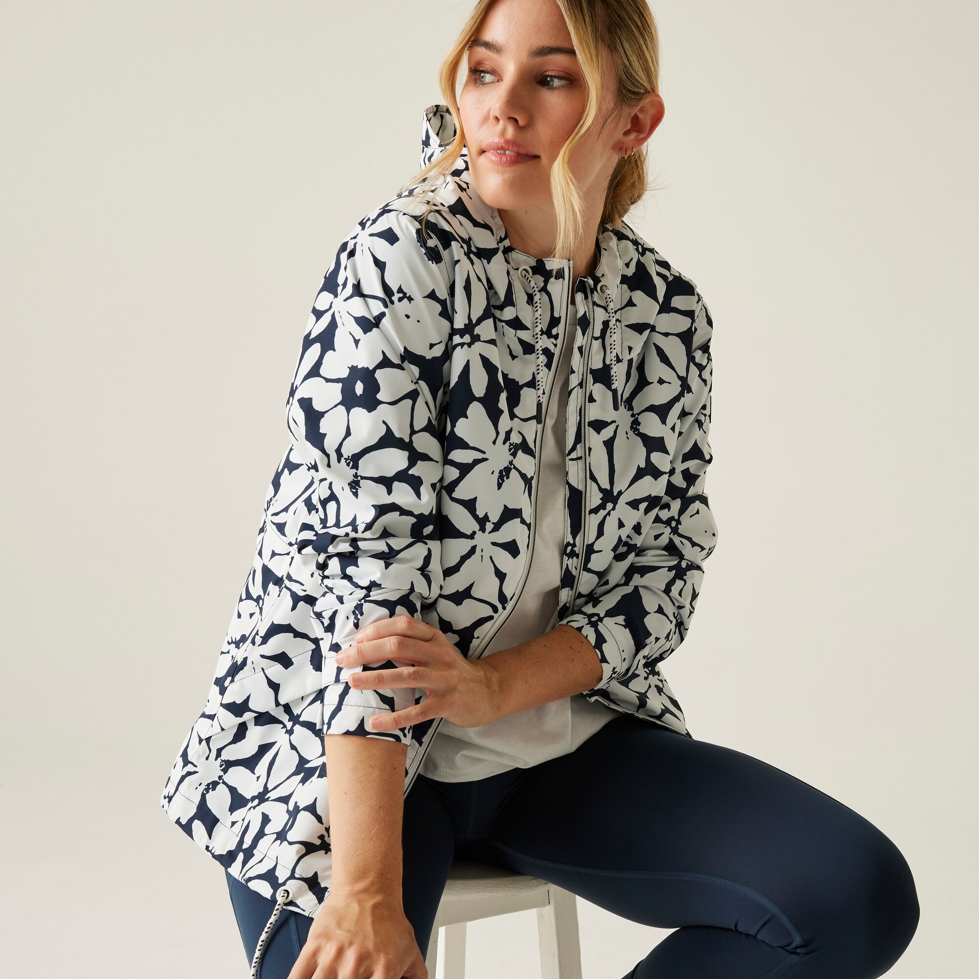 Women's Bayletta II Waterproof Jacket | Navy White Large Floral
