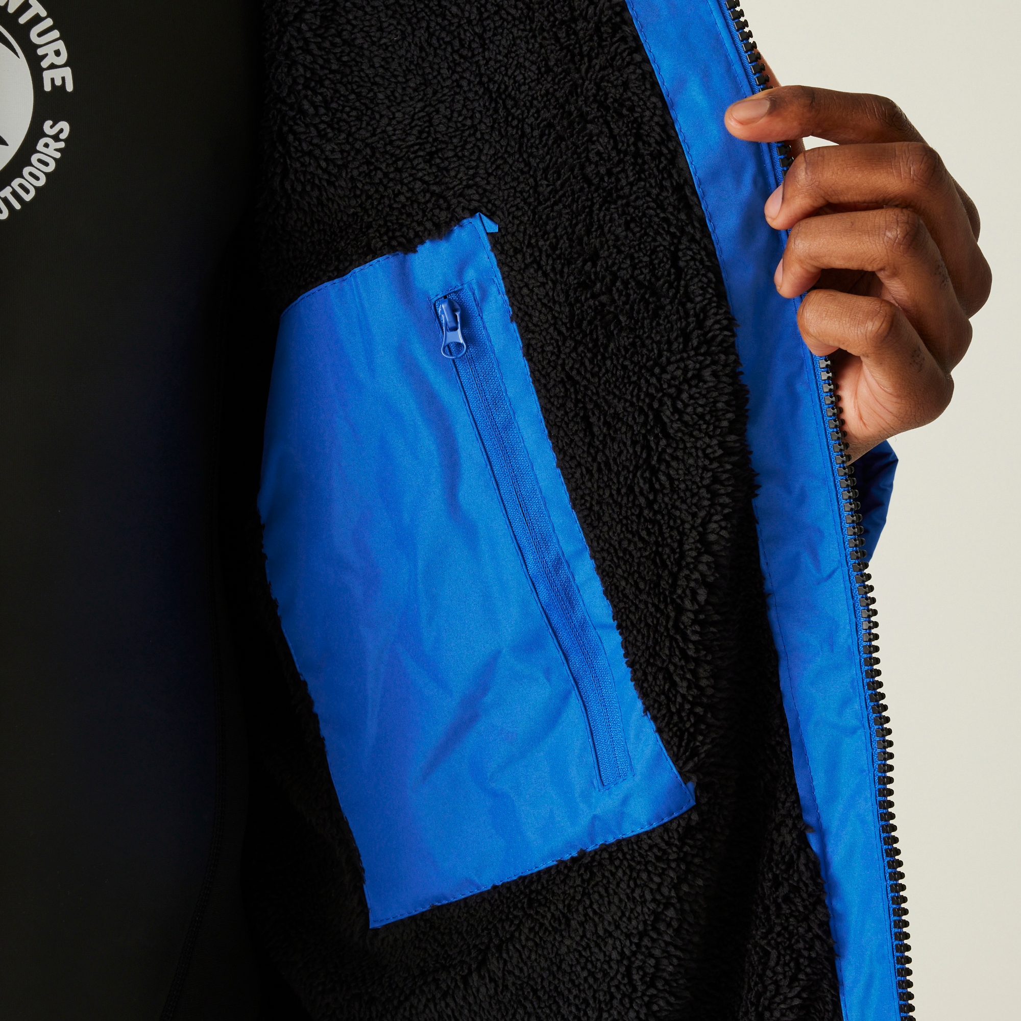 Adult's Waterproof Changing Robe | Oxford Blue