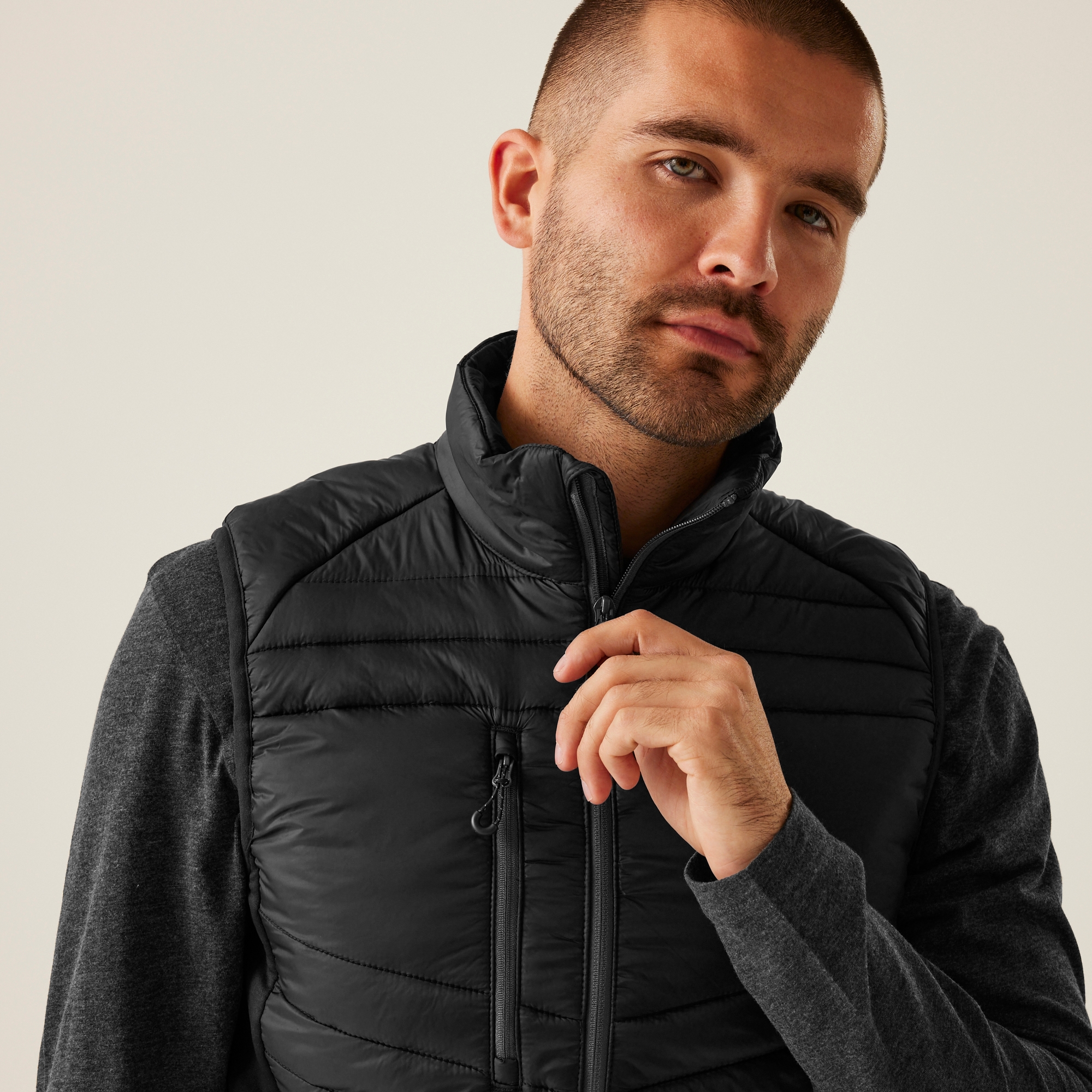 Men's Navigate Hybrid Bodywarmer | Black Seal Grey