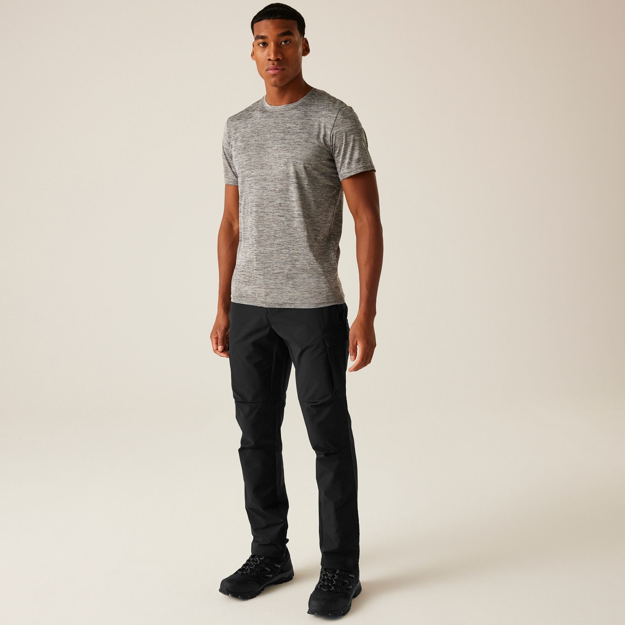 Men's Questra Cargo Trousers | Black