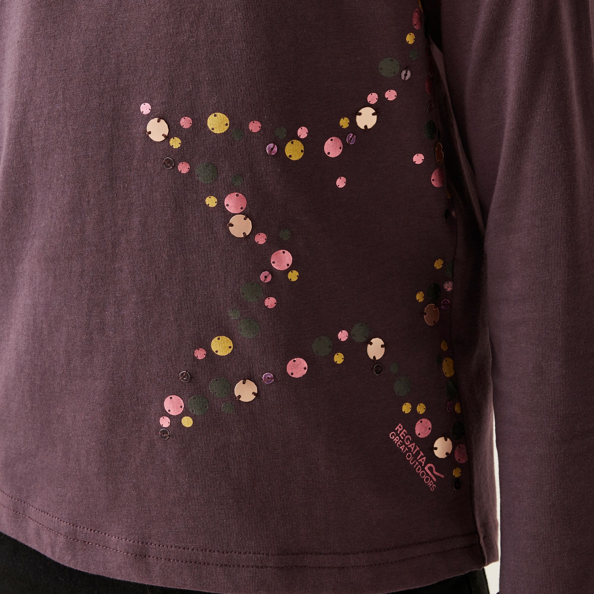 Kids' Wenbie III Graphic T-Shirt | Deep Plum Star