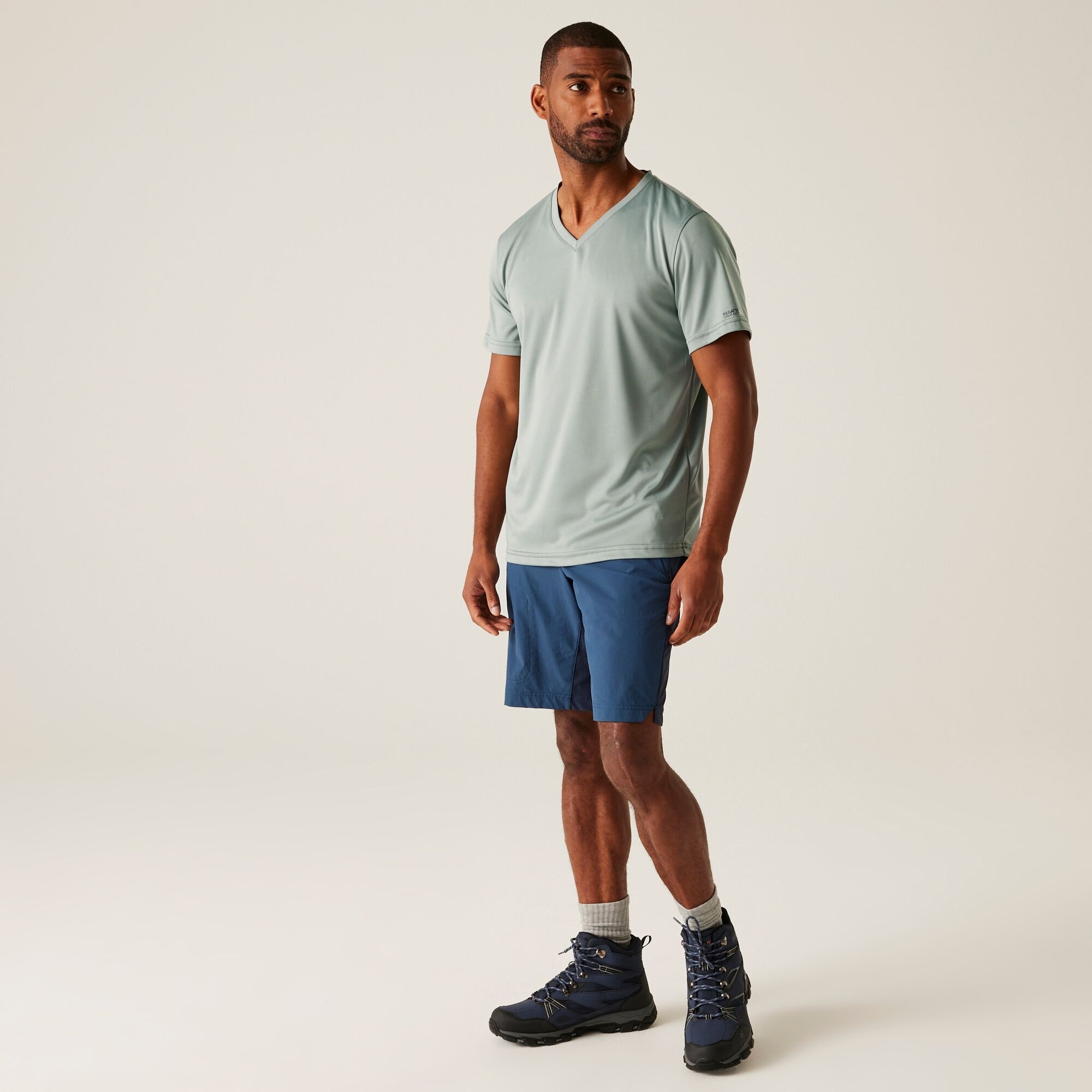 Men's Fingal V-Neck T-Shirt | Glacier