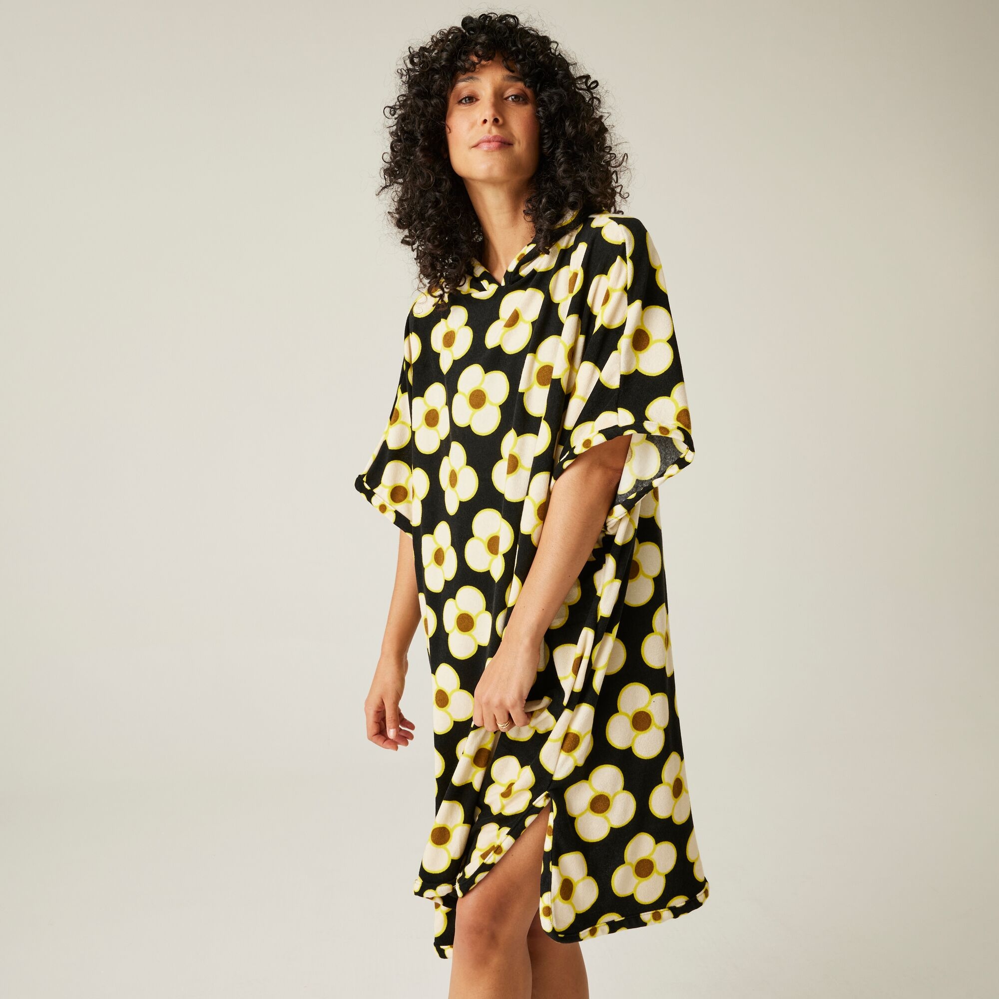 Orla Kiely Towelling II Robe | Spinning Flower Black