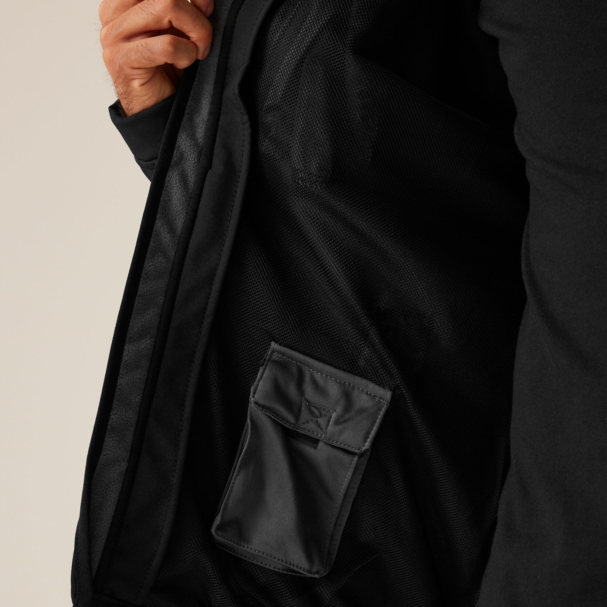 Men's Hydroforce 3 Layer Membrane Hooded Softshell Jacket | Black