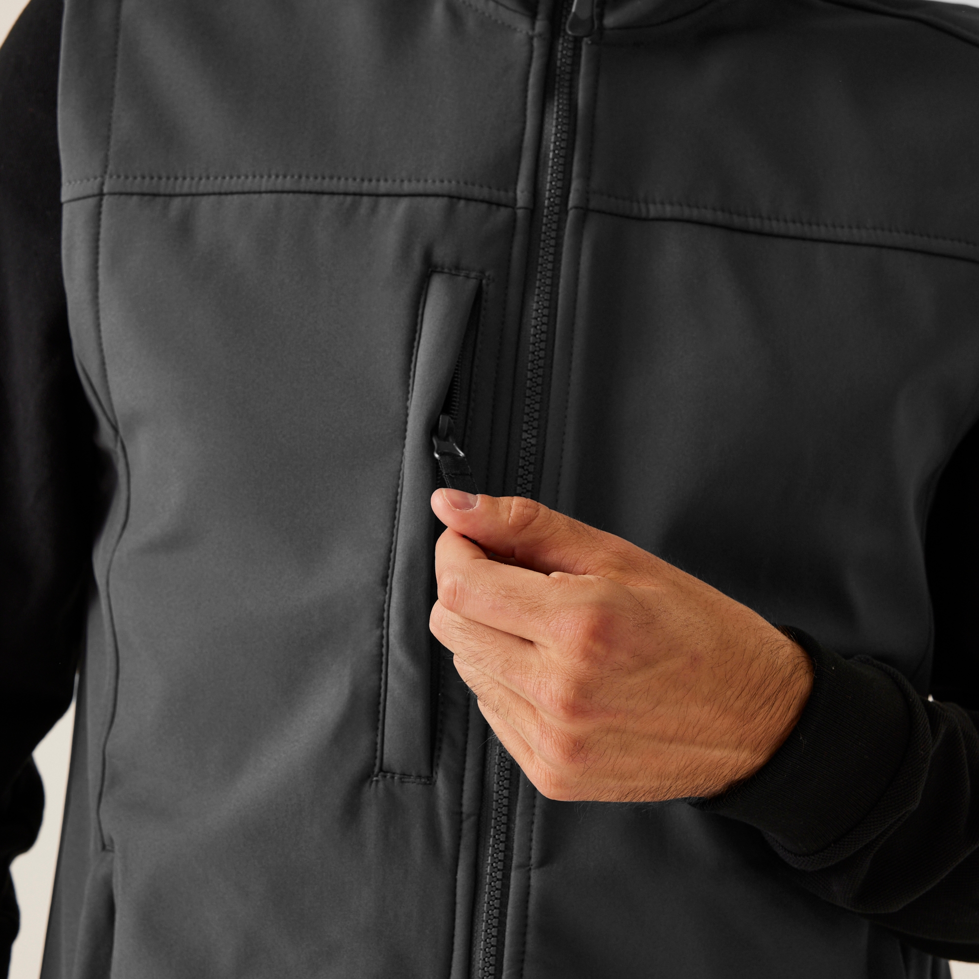 Men's Flux Softshell Bodywarmer | Seal Grey