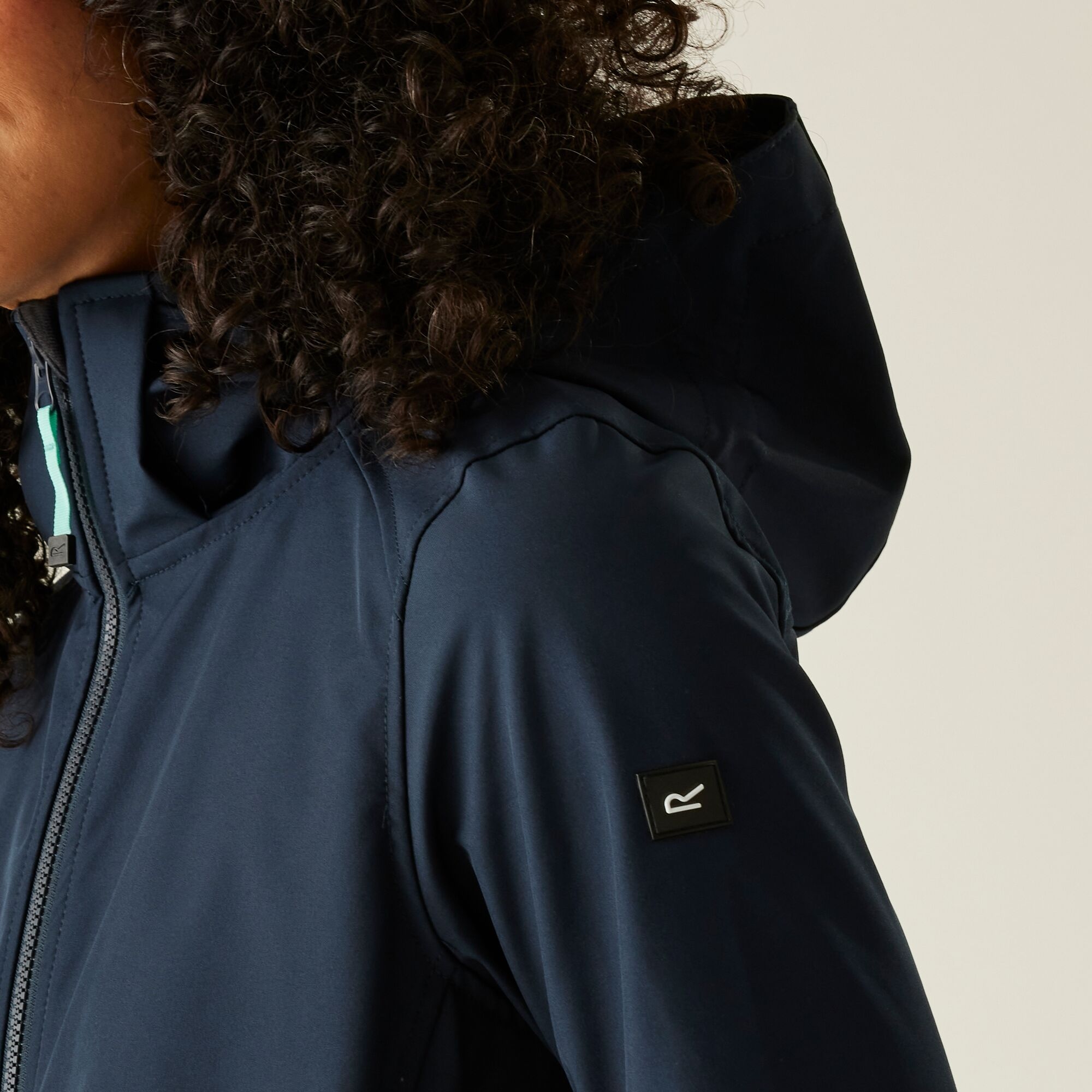 Women's Carisbrooke Softshell Jacket | Navy Aruba Blue