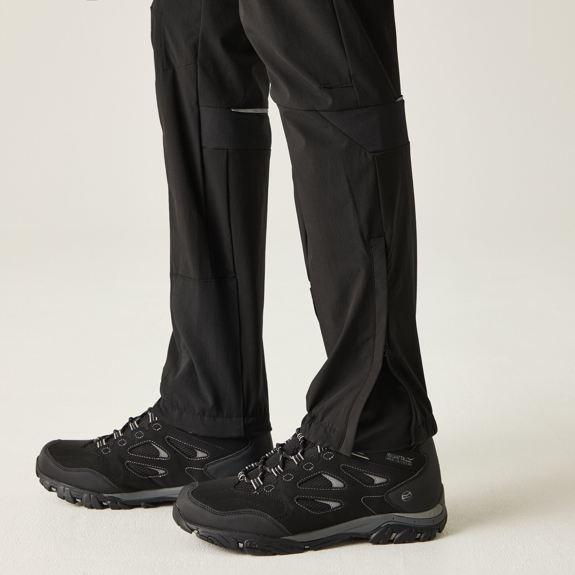 Men's Mountain III Walking Trousers | Black