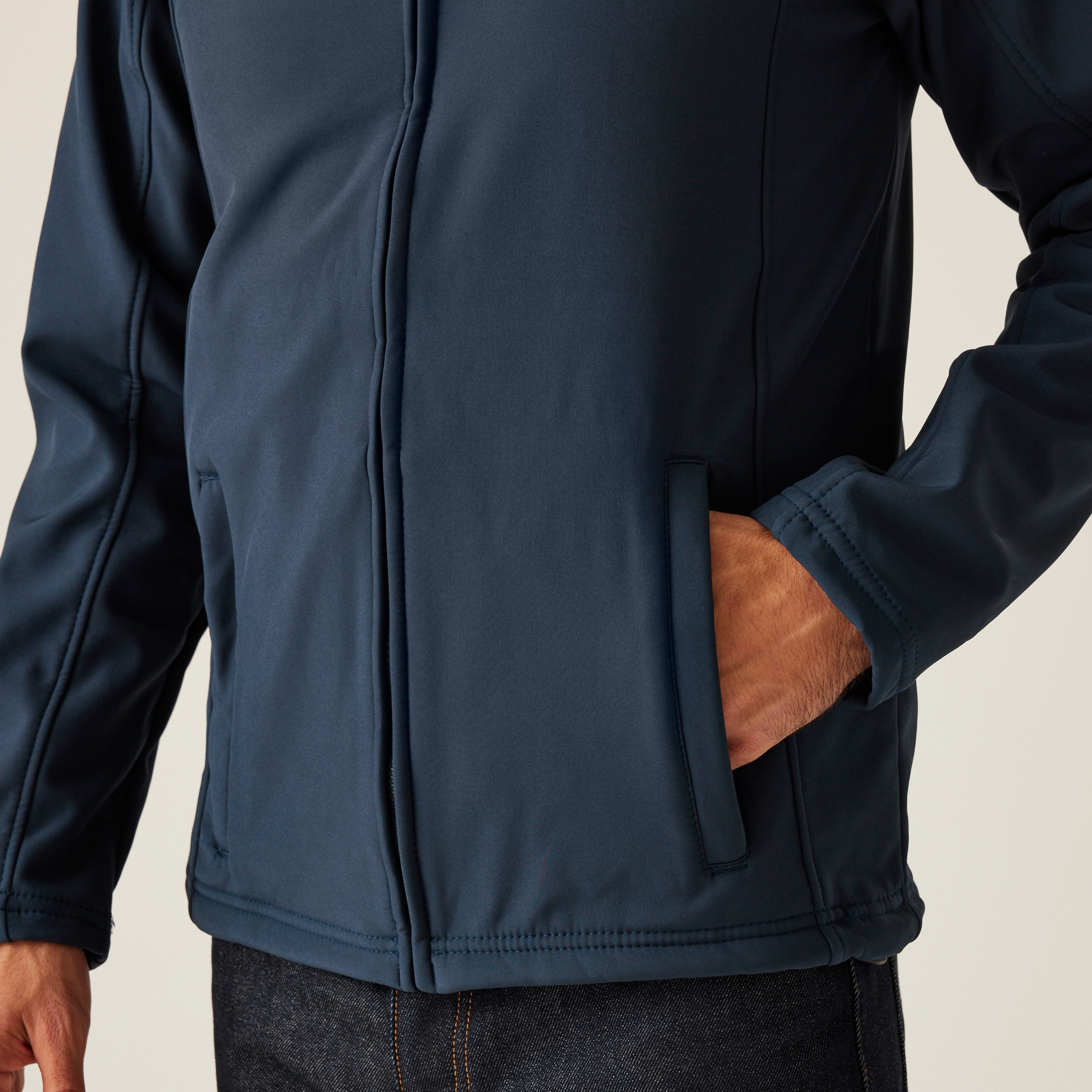 Men's Uproar Softshell Jacket | Navy