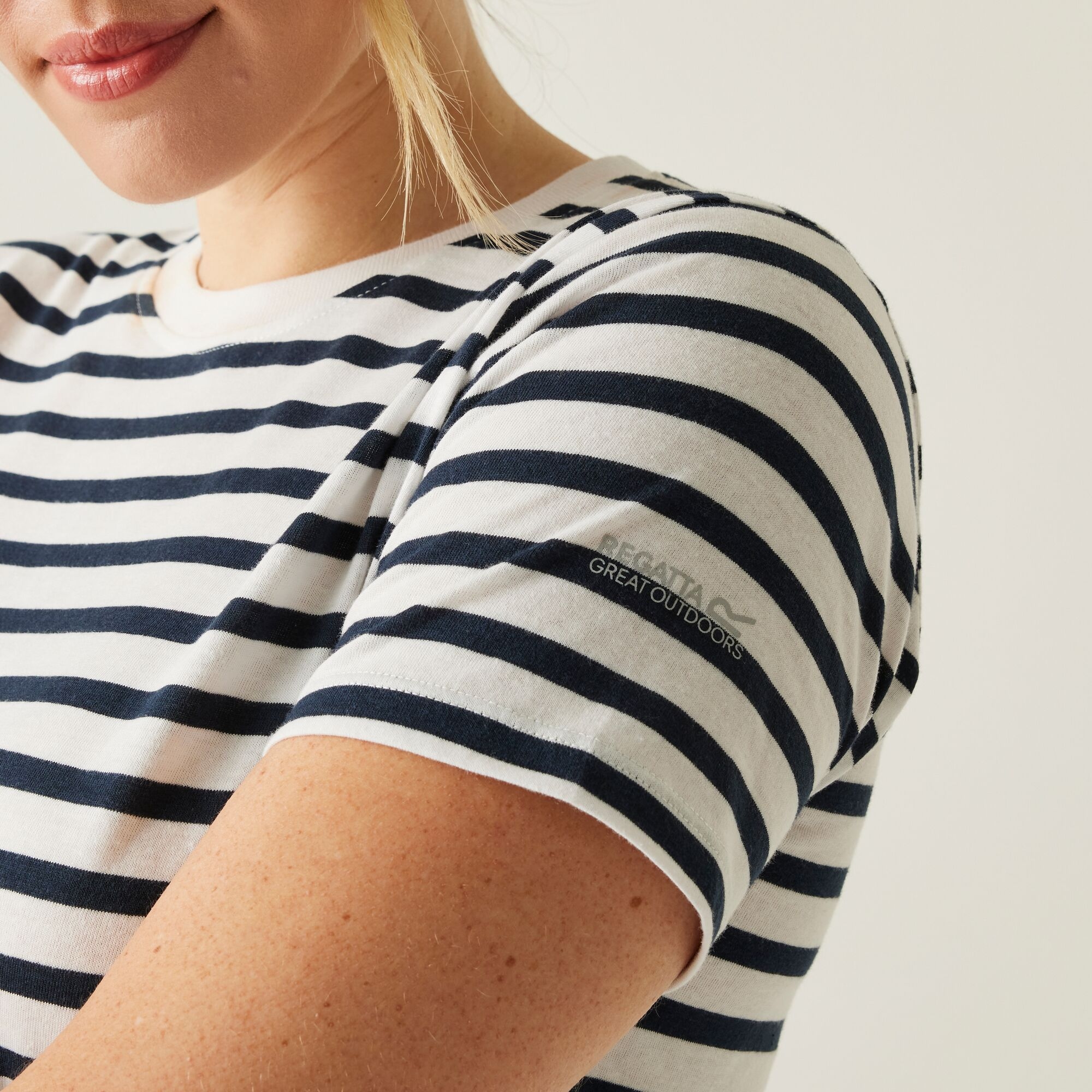 Women's Bayletta Short Sleeve T-Shirt | White Navy Stripe