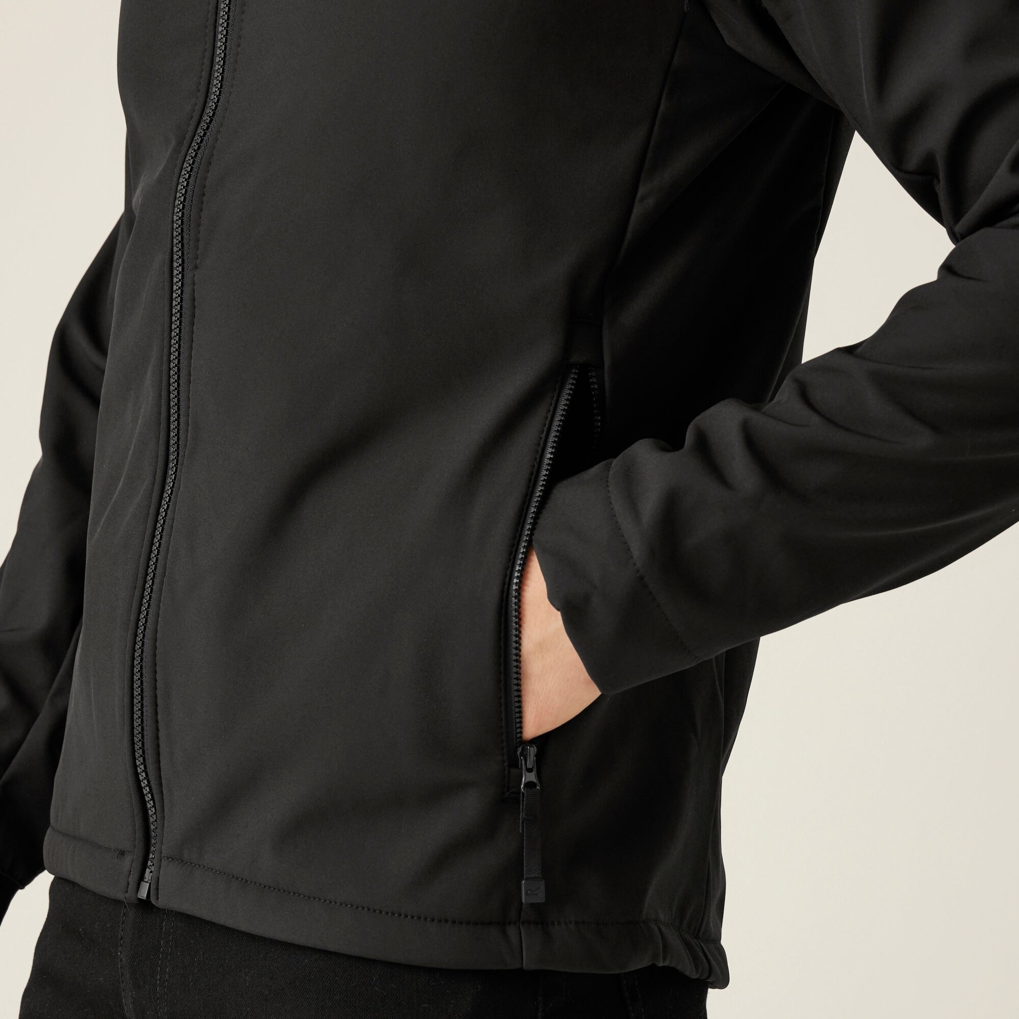 Men's Dendrick Softshell Jacket | Black