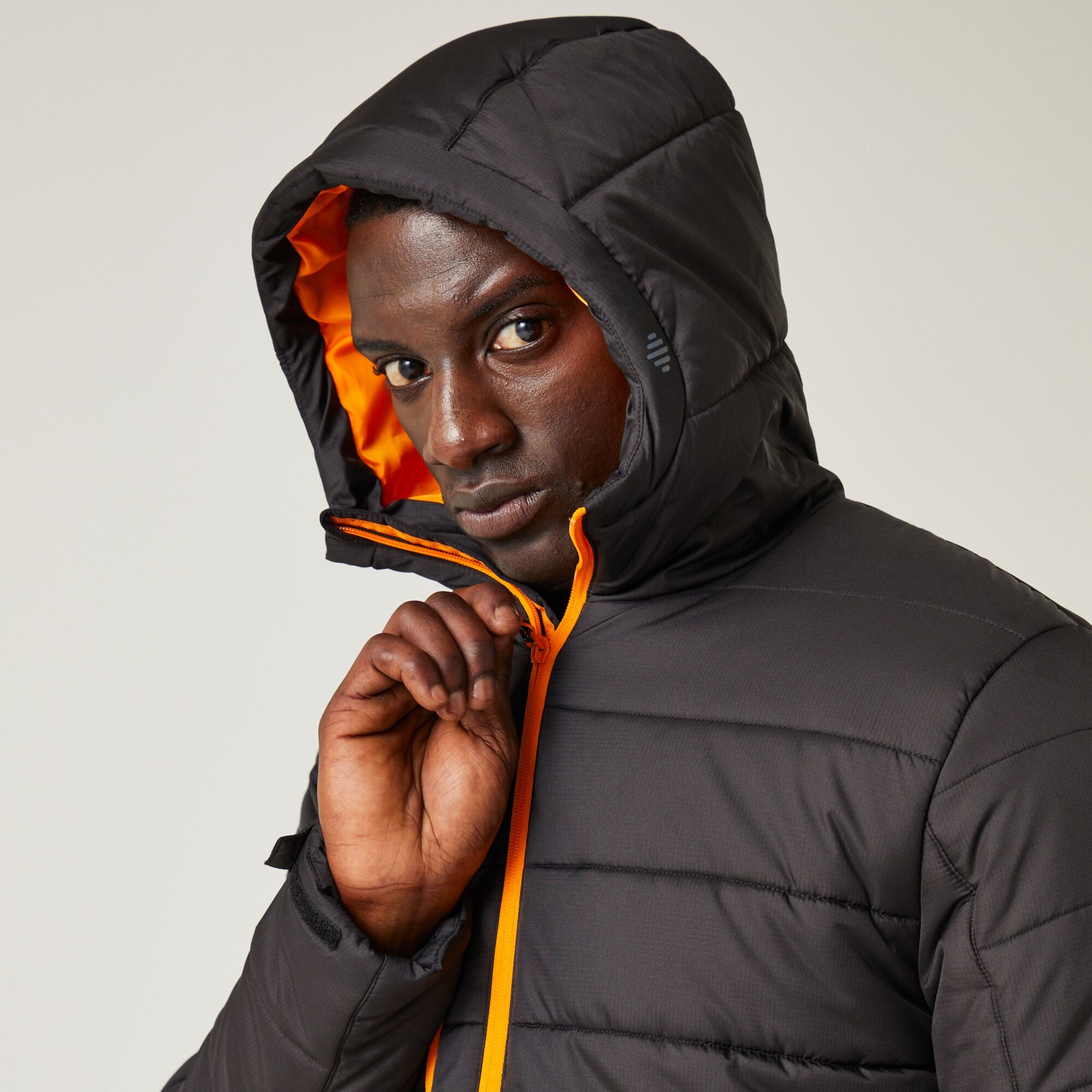 Men's Navigate Thermal Jacket | Black Orange Pop