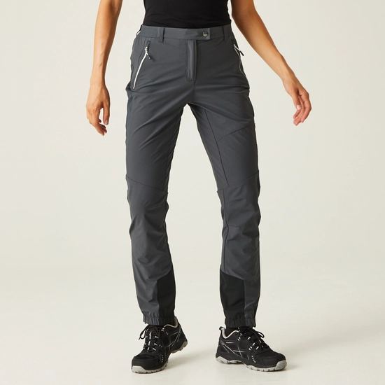 Women's Mountain III Walking Trousers | Black