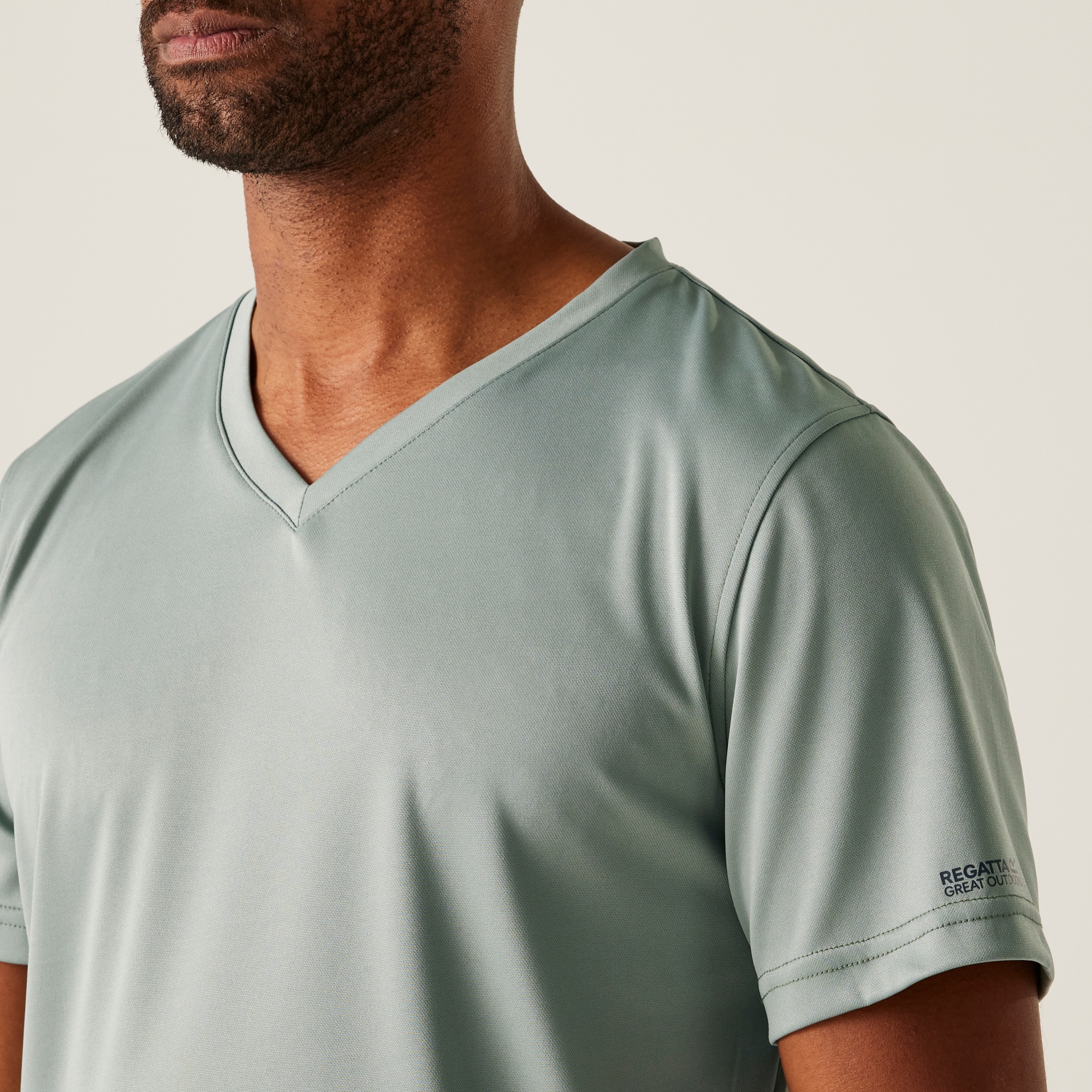 Men's Fingal V-Neck T-Shirt | Glacier