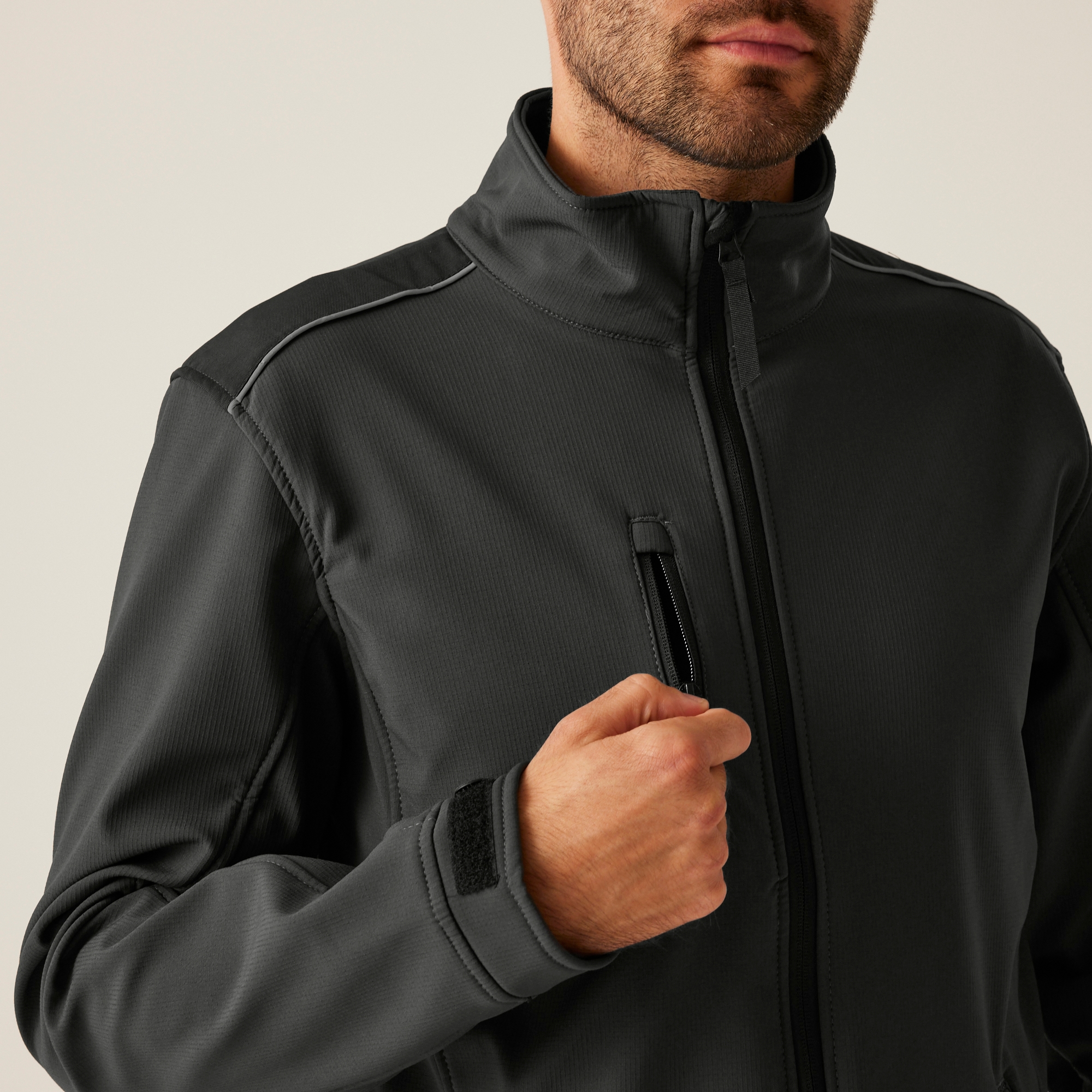 Men's Sandstorm Softshell Jacket | Seal Grey