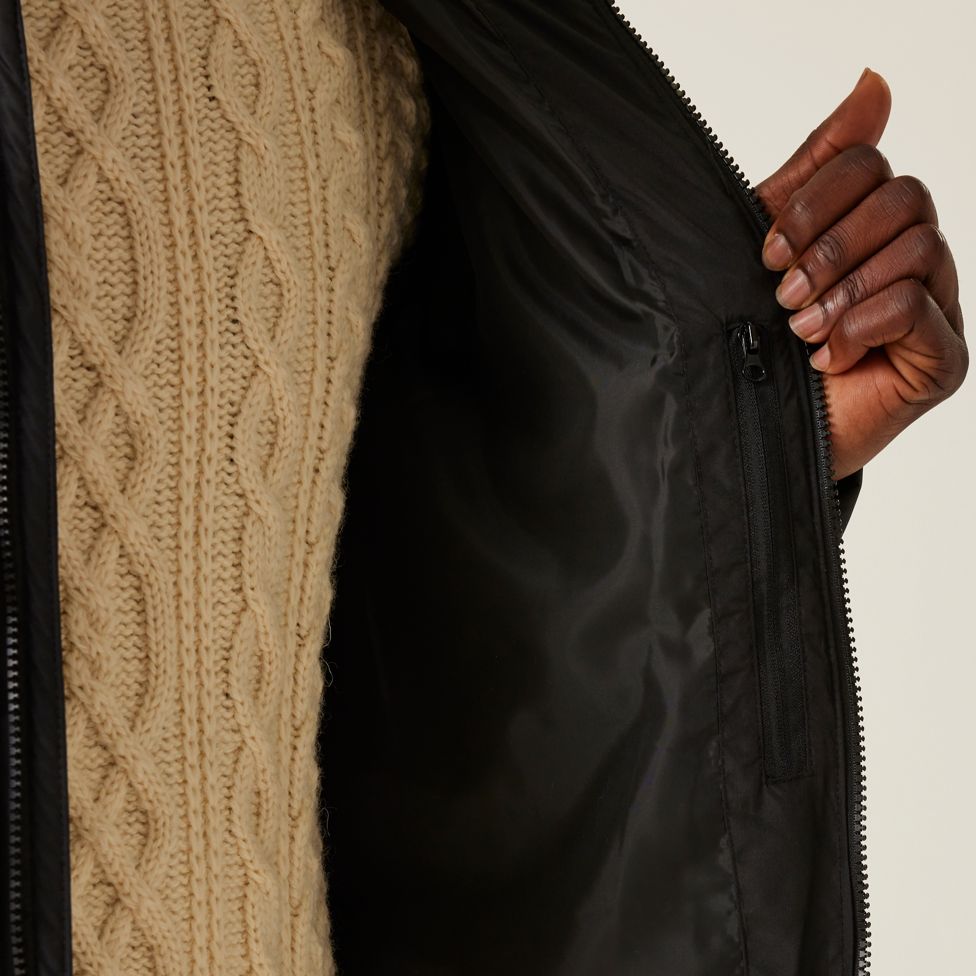 Men's Lakiver Padded Jacket | Black