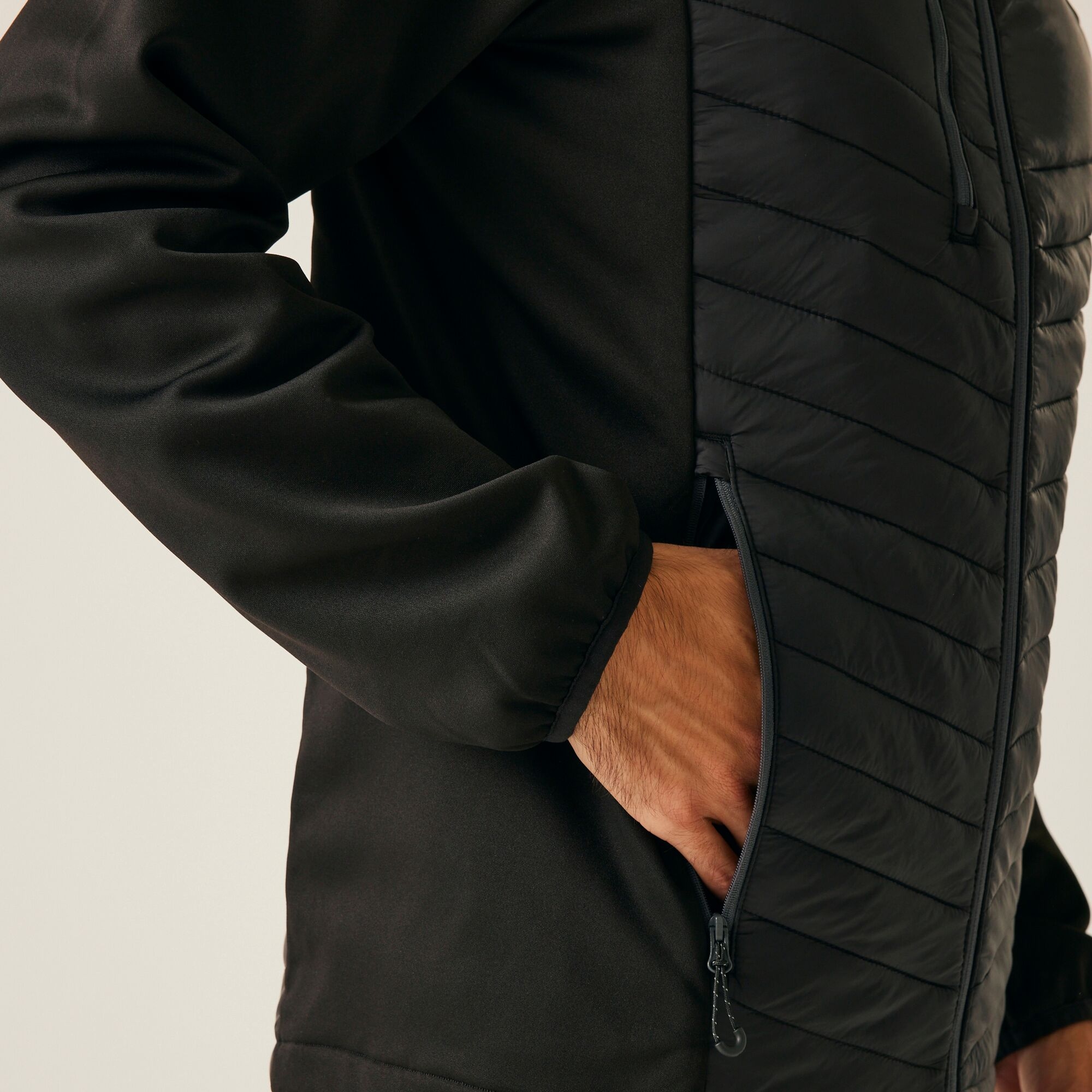 Men's Navigate Hybrid Jacket | Black Seal Grey