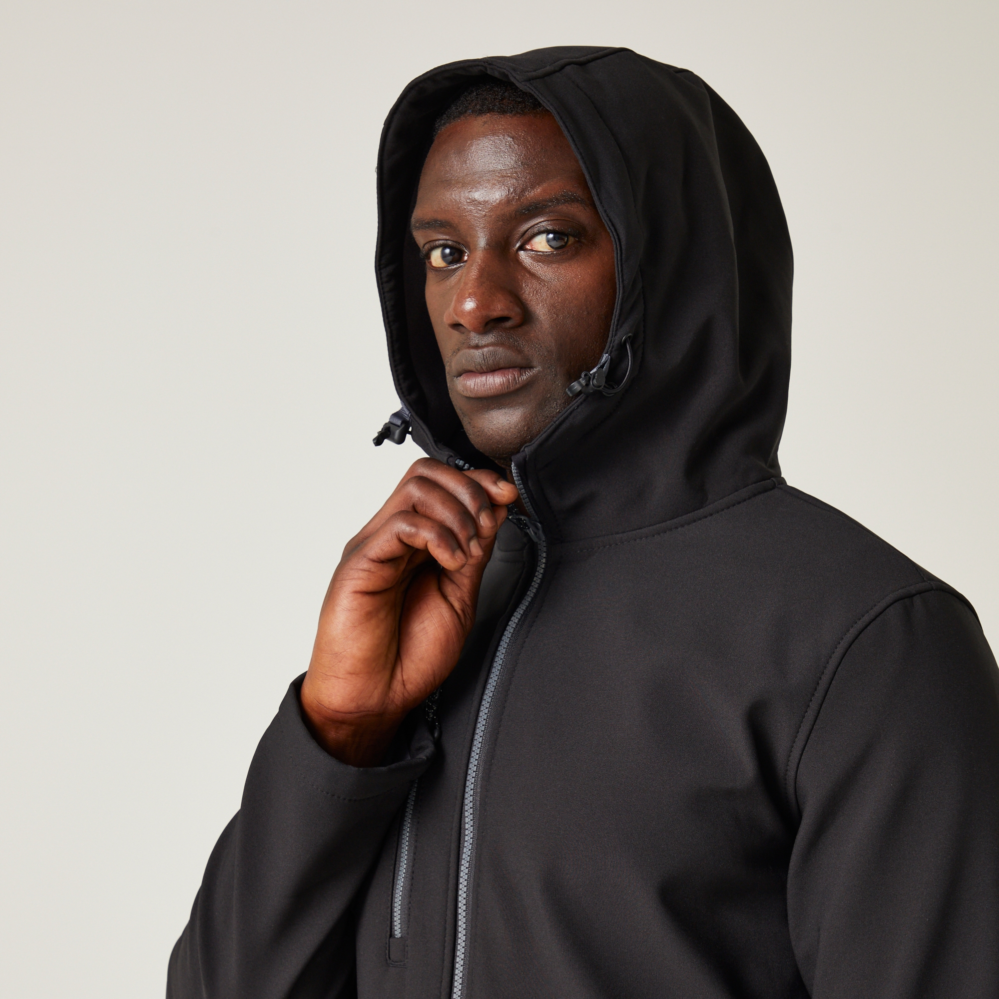 Men's Navigate 2 Layer Hooded Softshell Jacket | Black Seal Grey