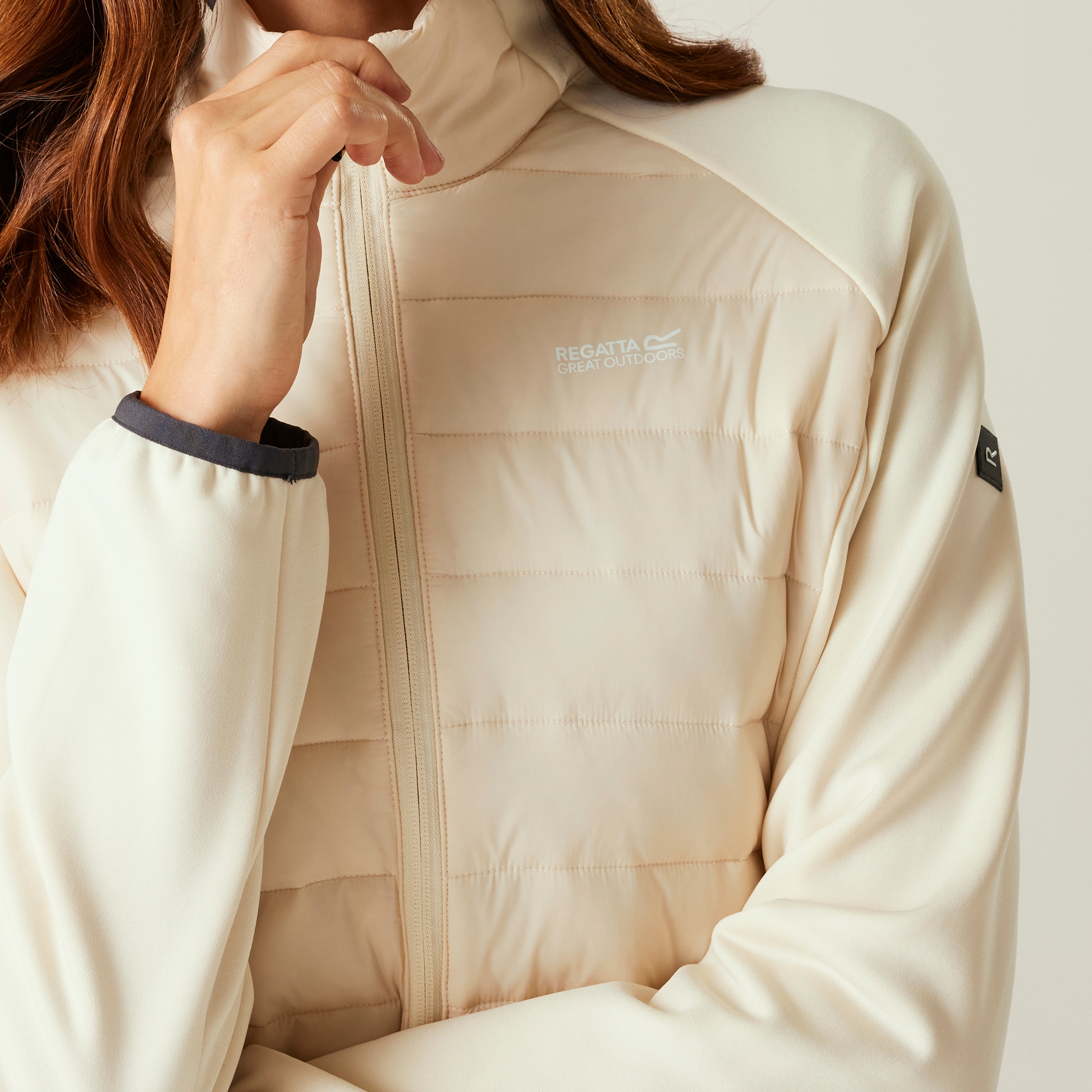 Women's Clumber V Hybrid Jacket | Light Vanilla Seal Grey