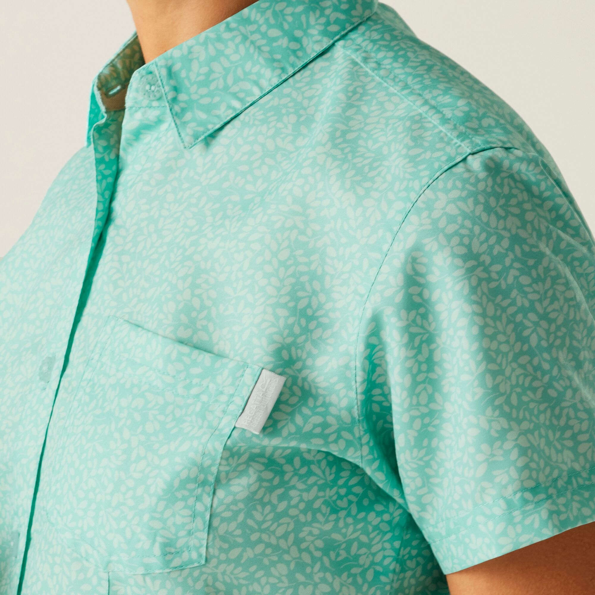 Women's Mindano VIII Short Sleeve Shirt | Aruba Blue Leaf Print