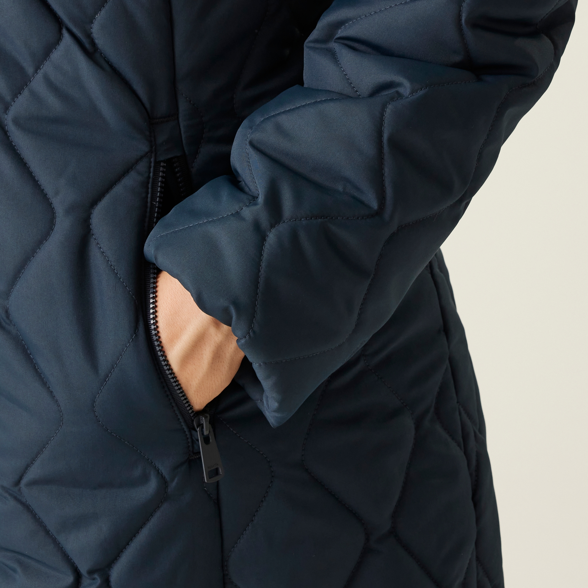 Women's Fritha III Insulated Parka Jacket | Navy