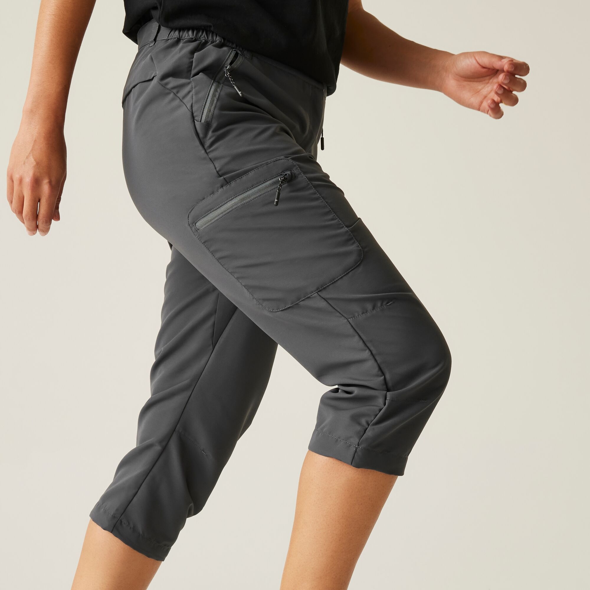 Women's Chaska III Capri Walking Trousers | Seal Grey
