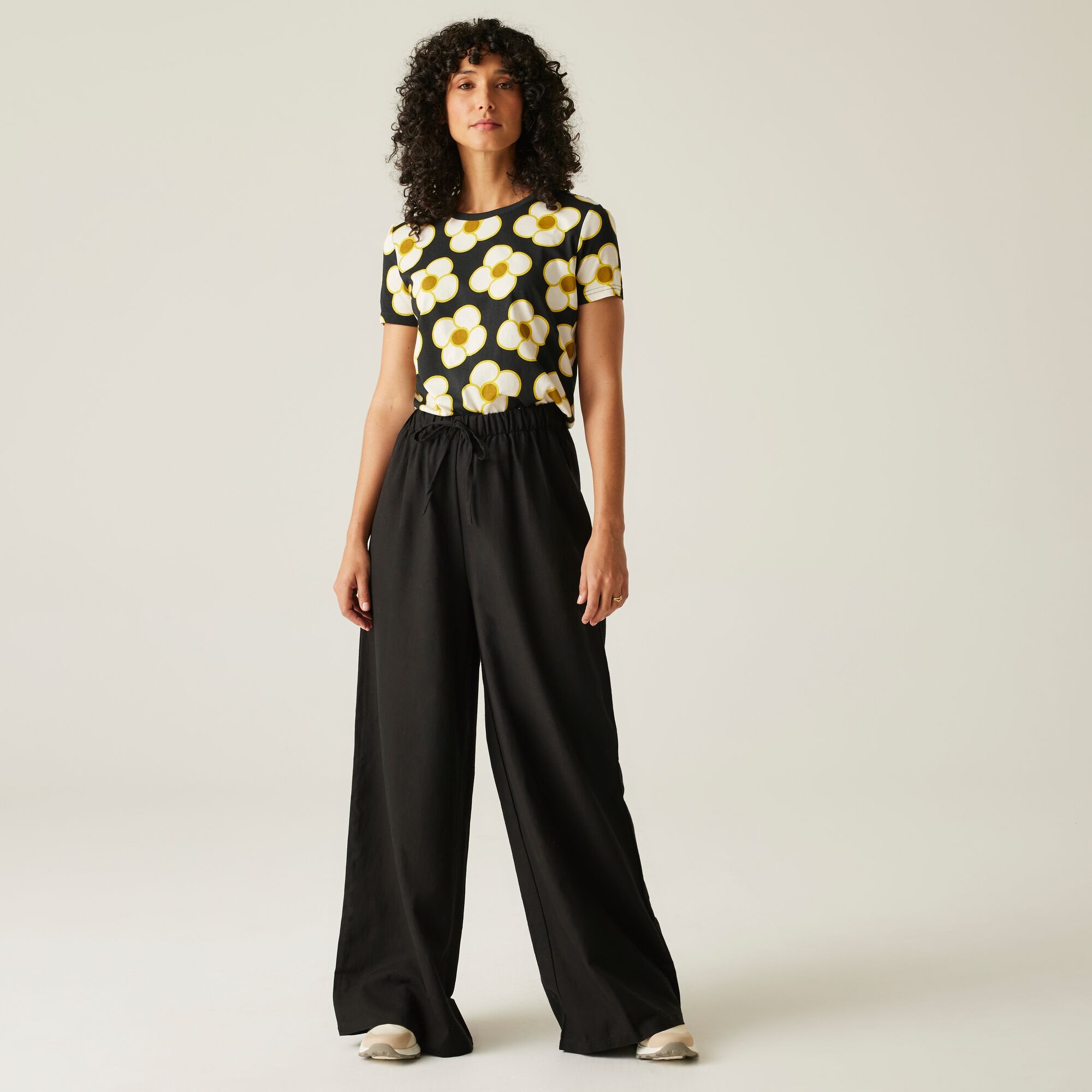 Orla Kiely Tee | Spinning Flower Black