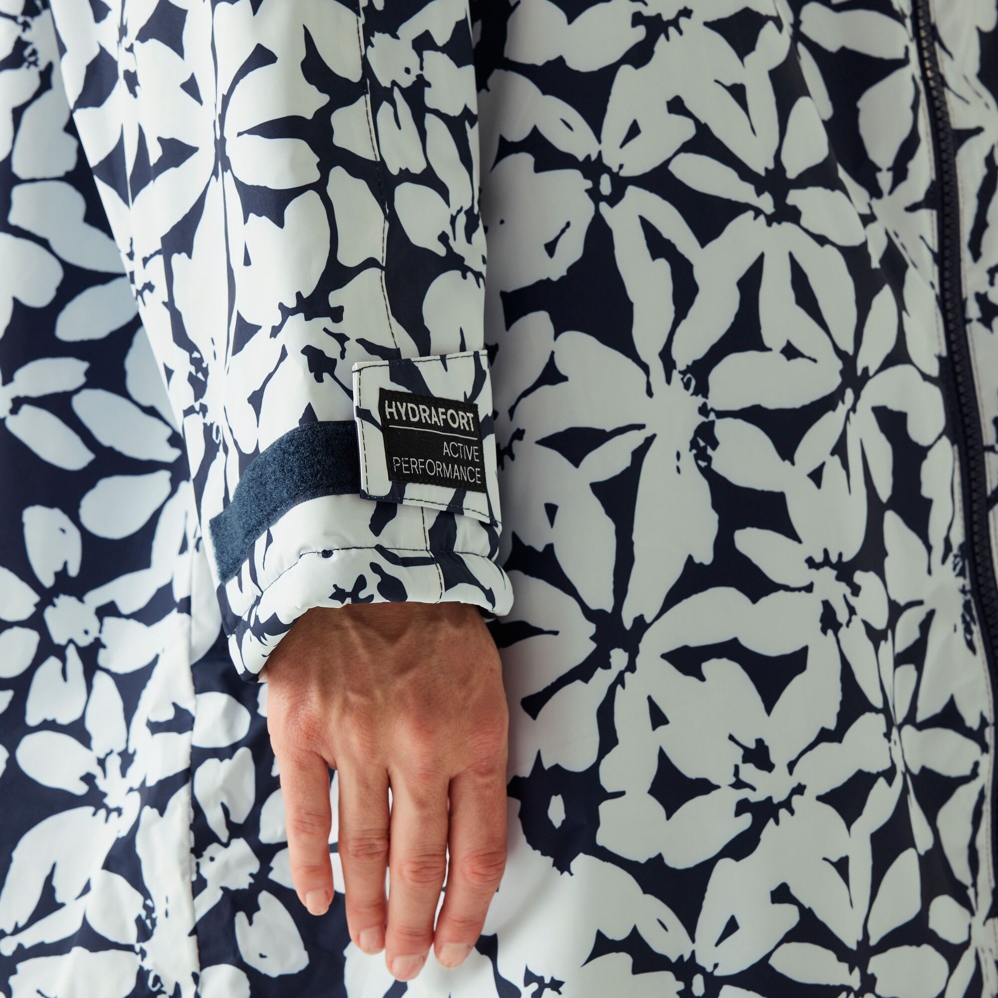 Adult's Waterproof Changing Robe | Navy White Large Floral